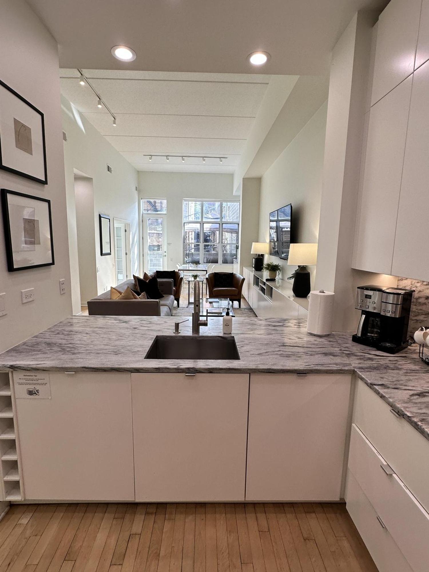 Casa de Férias Old Town Pied-a-terre With Private Terrace And Parking! *