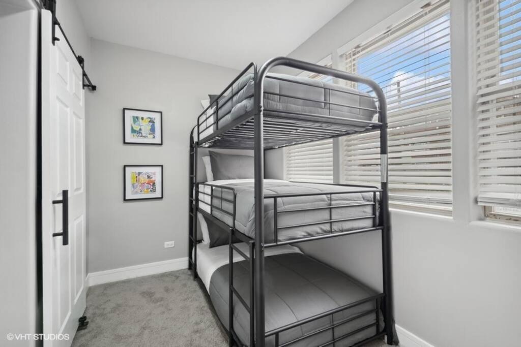 The Chic Urban Oasis Near The Lake! * Chicago