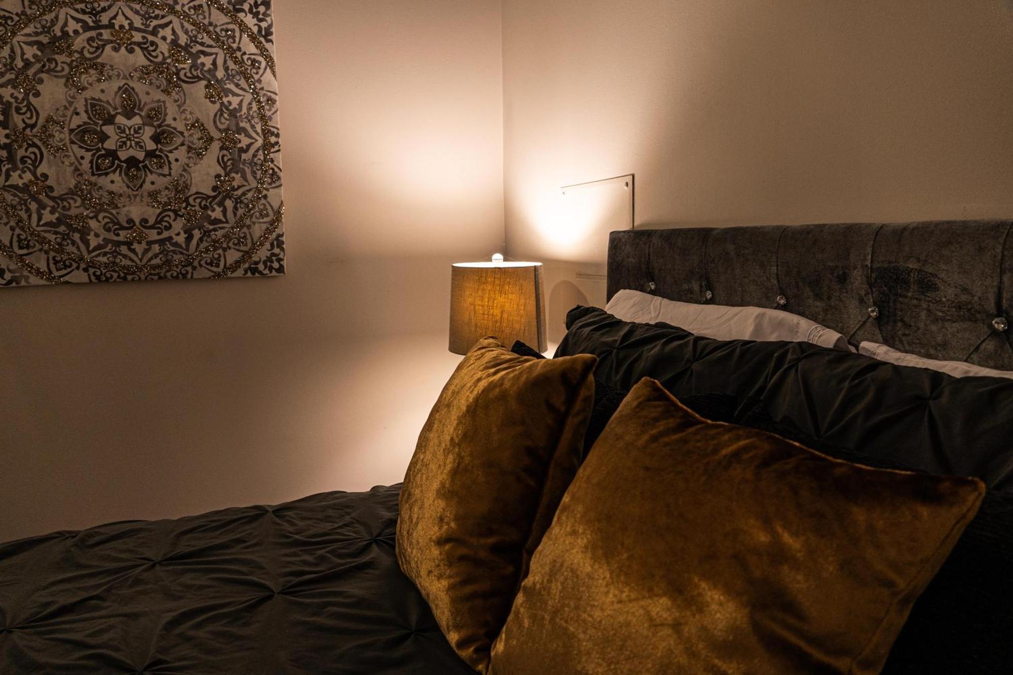 Apartment Luxery - Themed Units! Close To Downtown, Mccormick Place & Wintrust Arena *