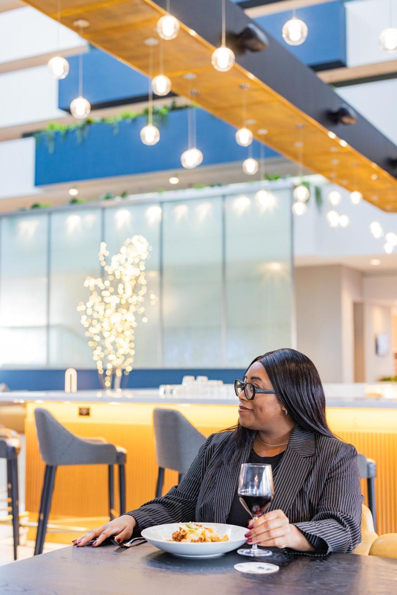 - Dwtn - The Mart By Ihg 3*