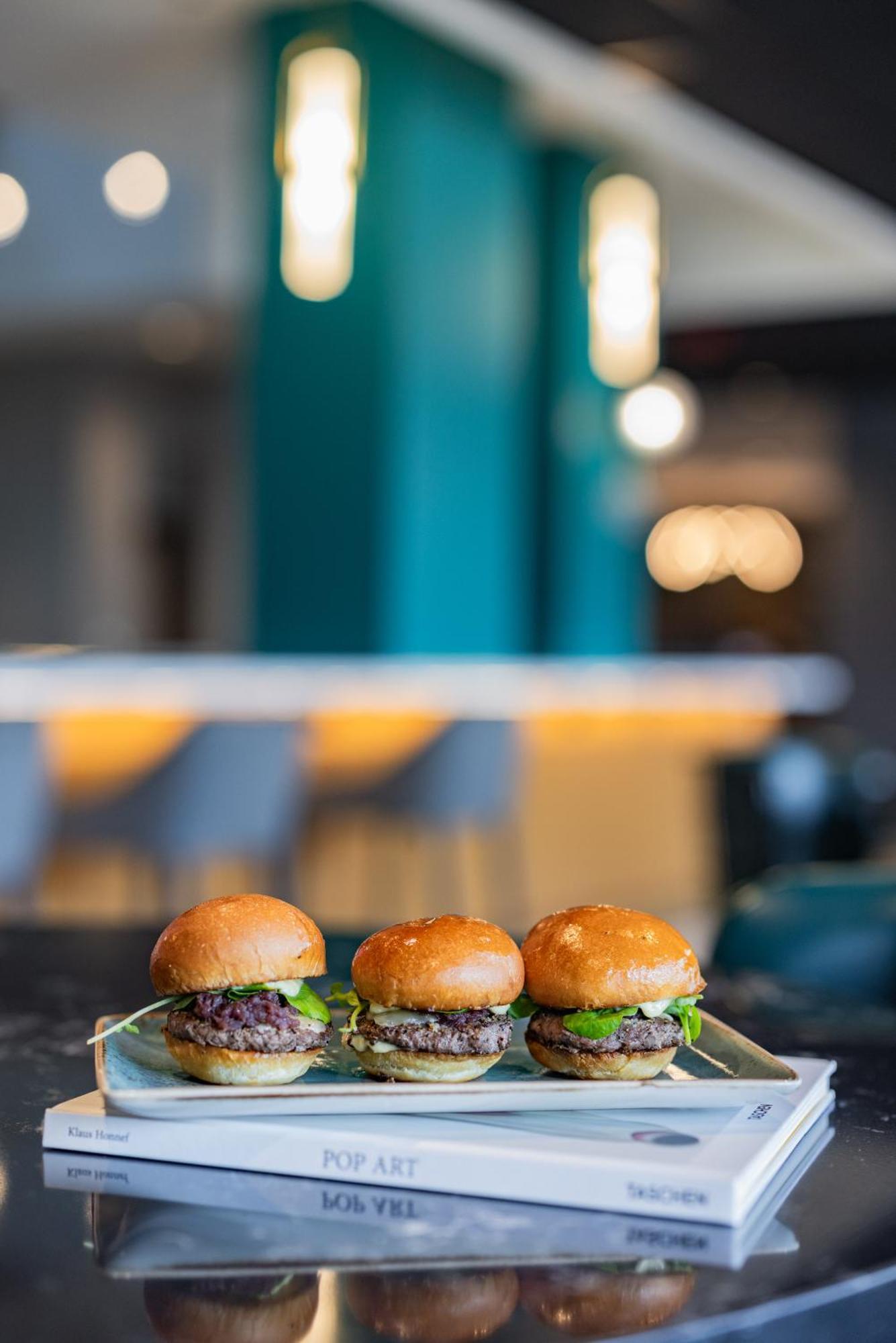 Hotel - Dwtn - The Mart By Ihg