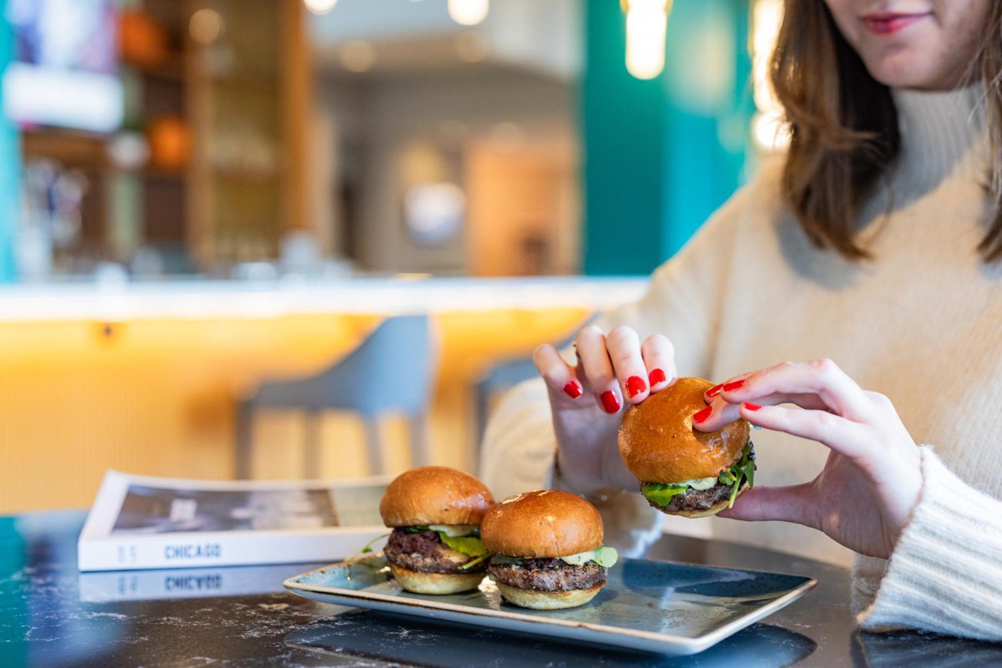 - Dwtn - The Mart By Ihg 3*