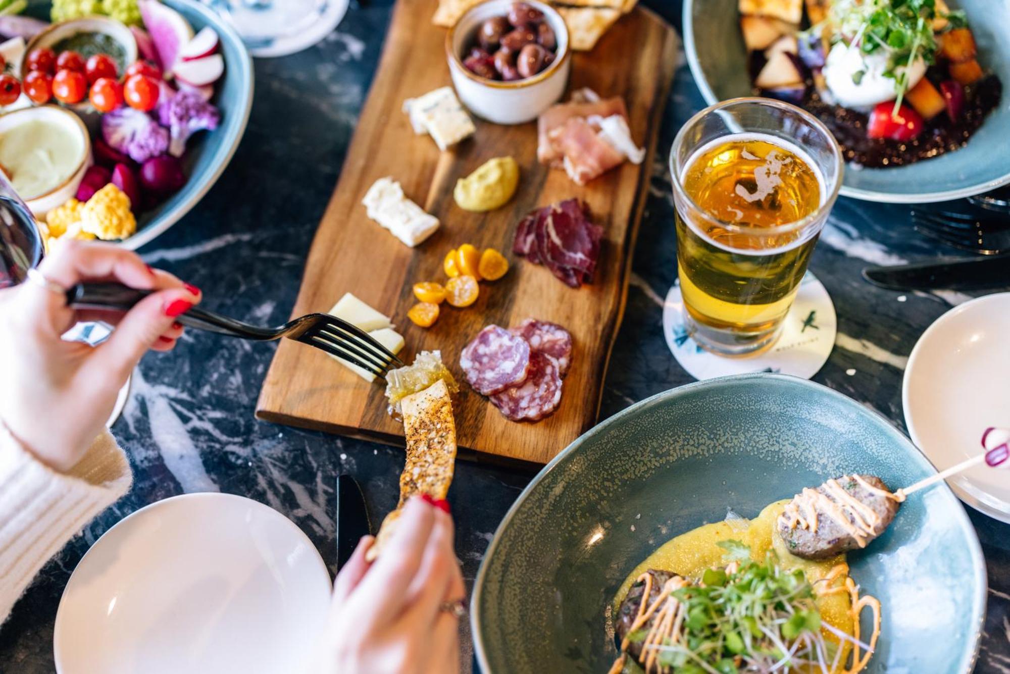 - Dwtn - The Mart By Ihg Hotel 3*