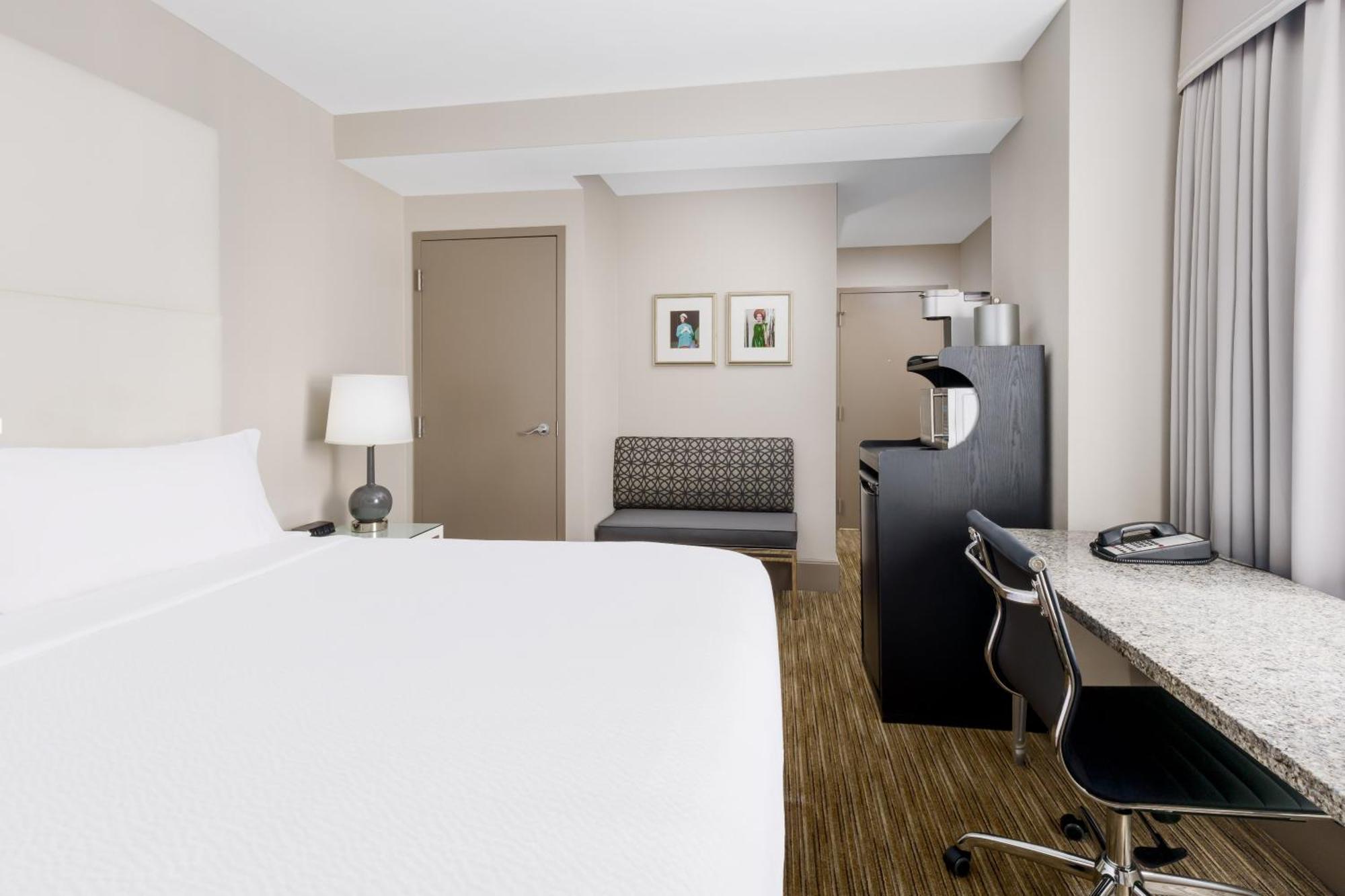 Hotel Express - Magnificent Mile By Ihg Chicago