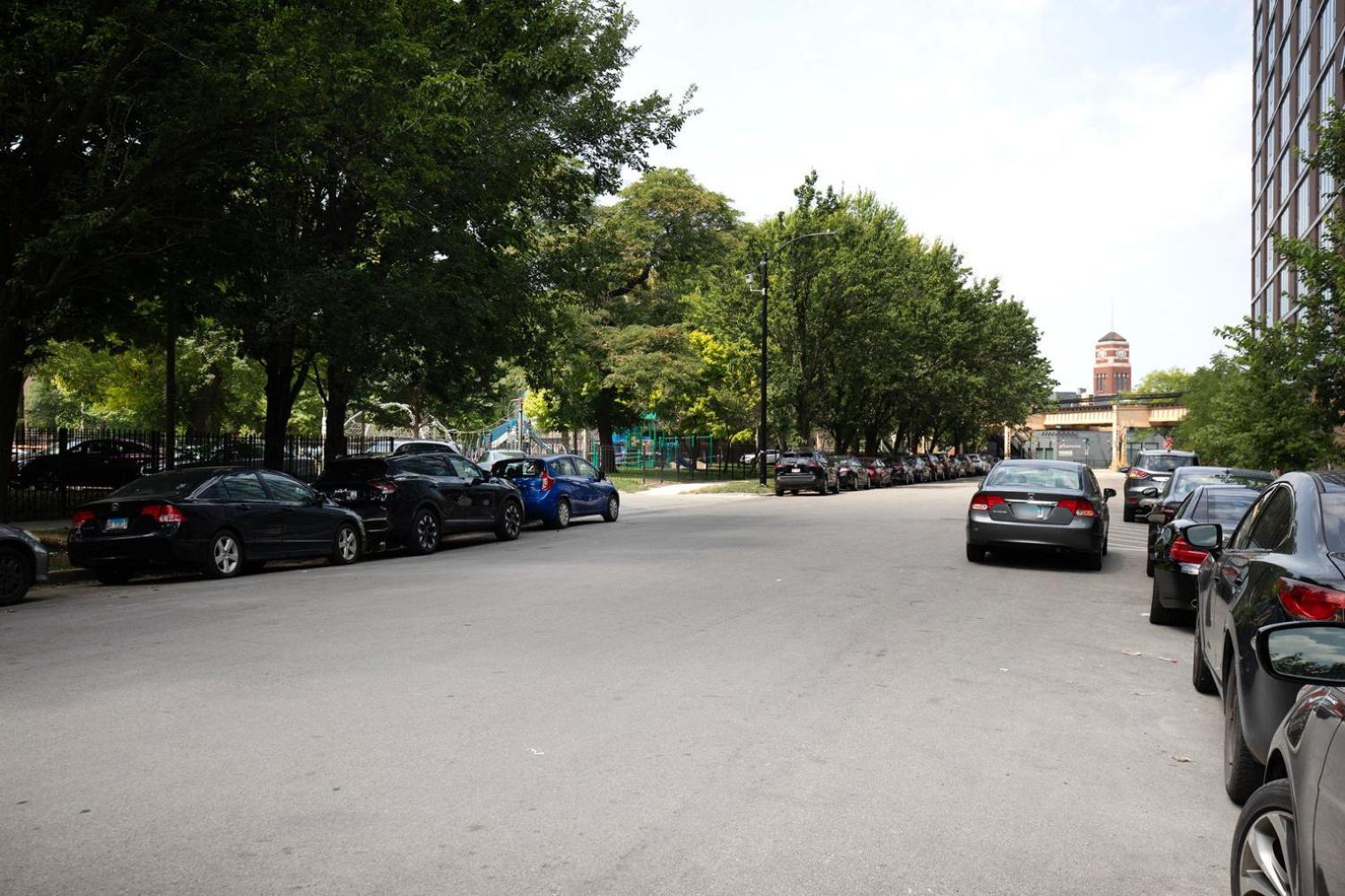 West Loop Jr 1br W Rooftop Dog Run Nr I-90 Chi-967 *