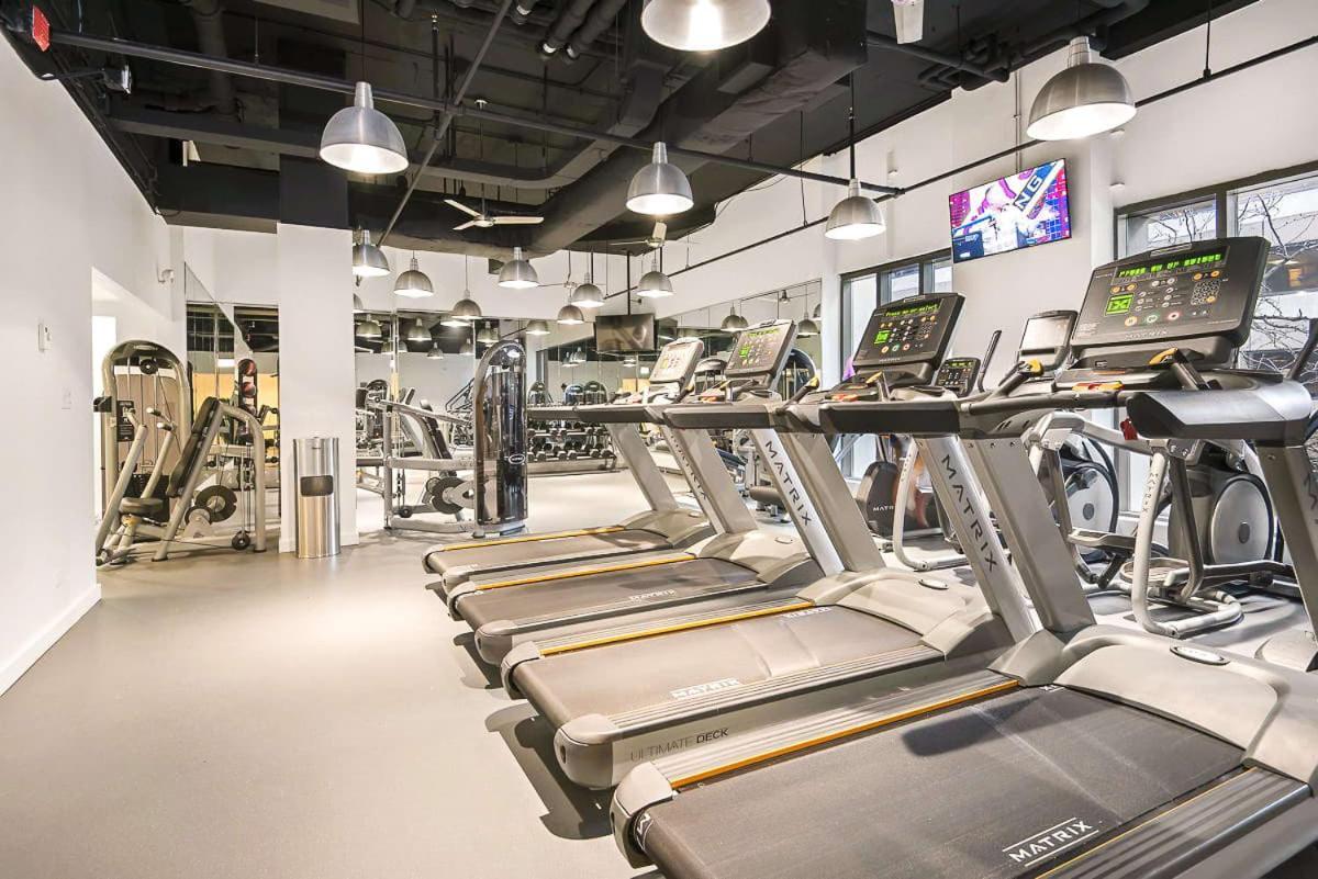 3b/3b Skyloft With Navy Pier View Gym & Pool By Envitae * Chicago