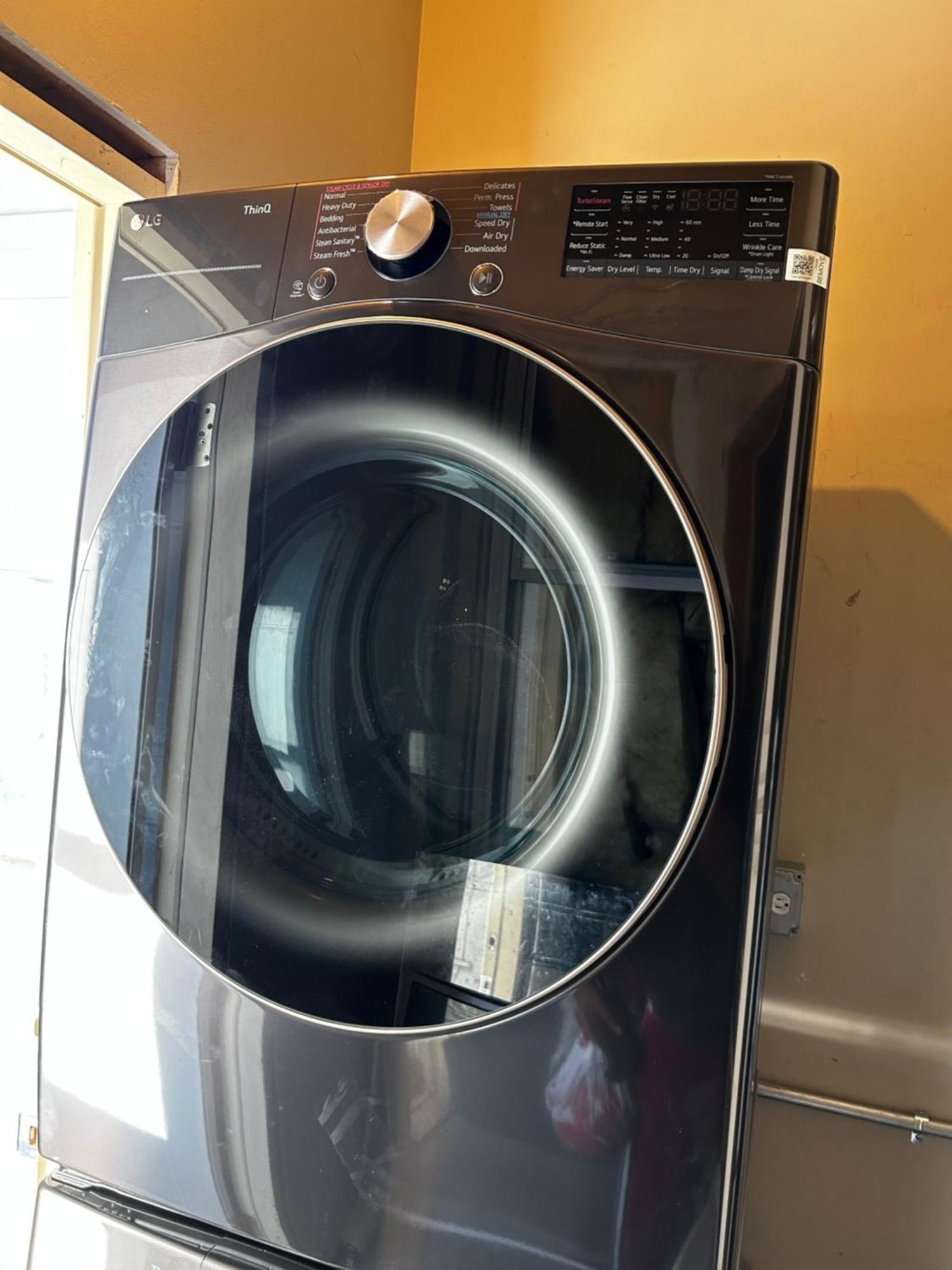 Entire Modern 2 Bedroom Apartment