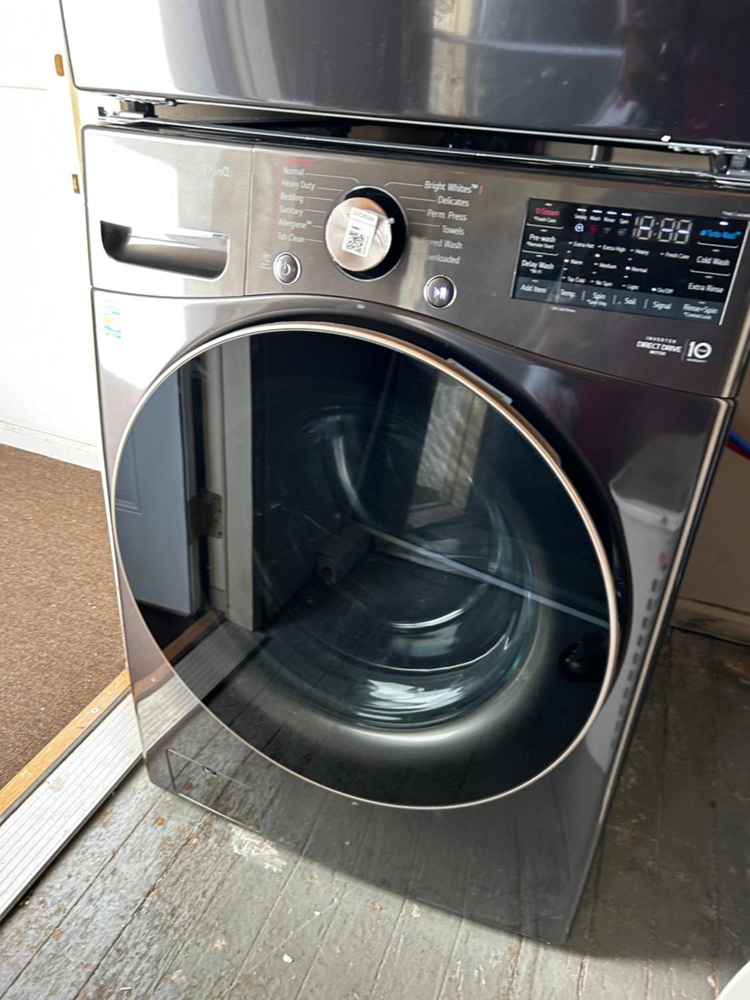 Entire Modern 2 Bedroom Apartment Chicago