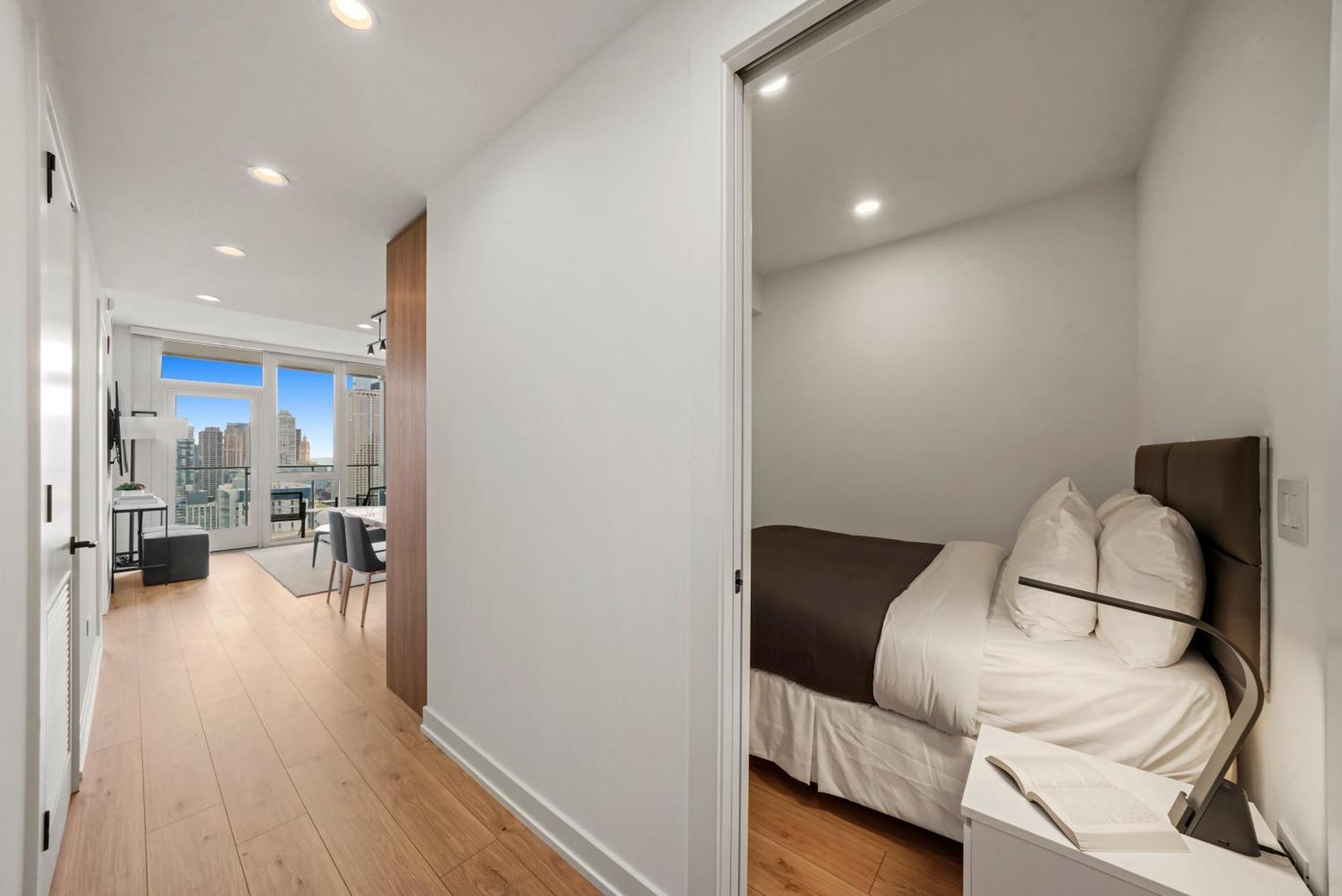 Hotel Level River North Chicago