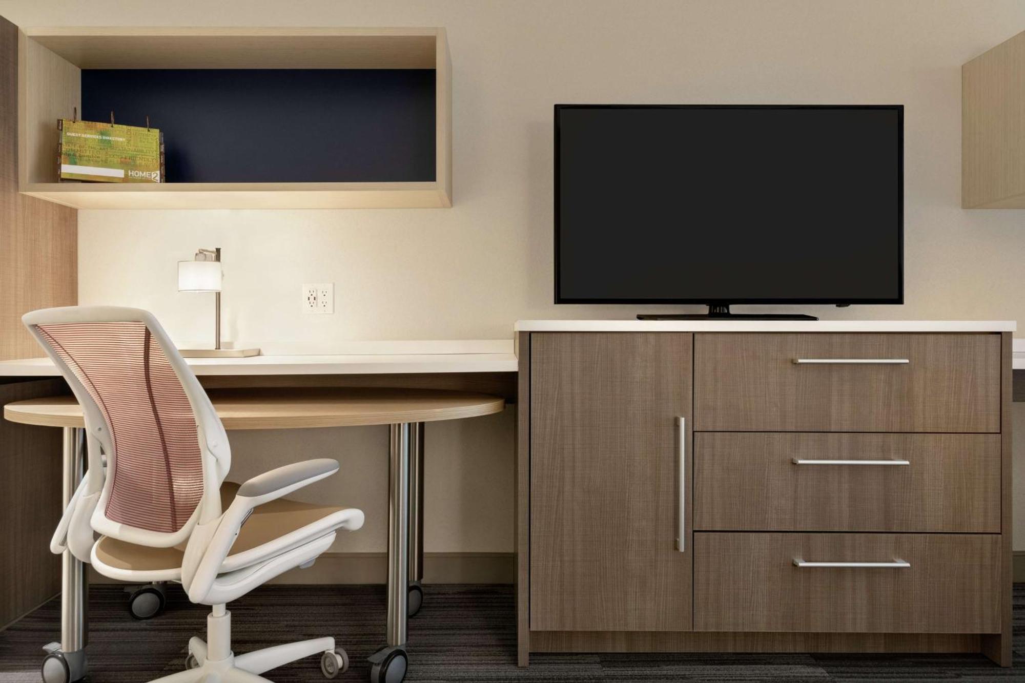 Home2 By Hilton River North Hotel 3*