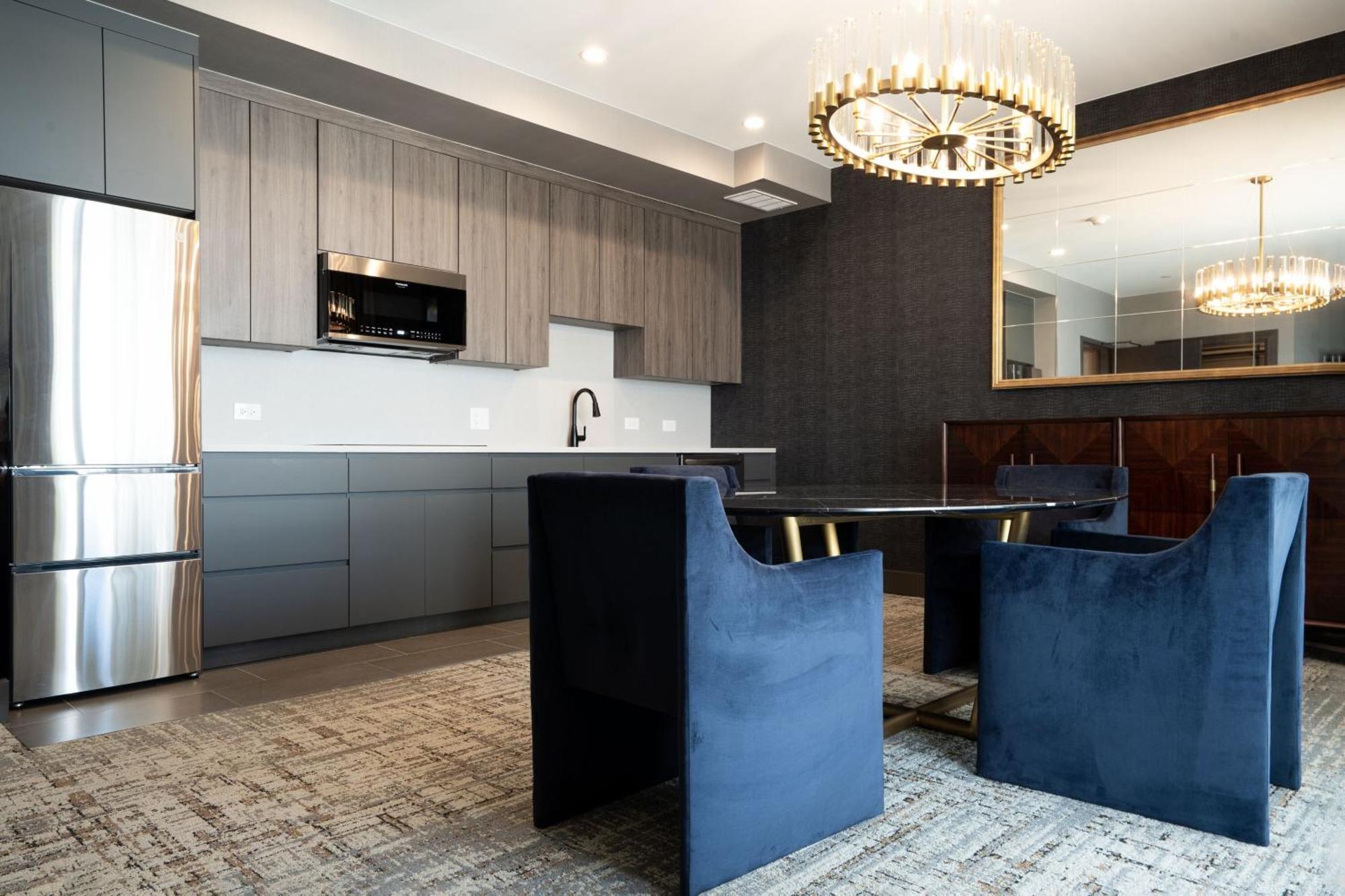 Springhill By Marriott Chinatown