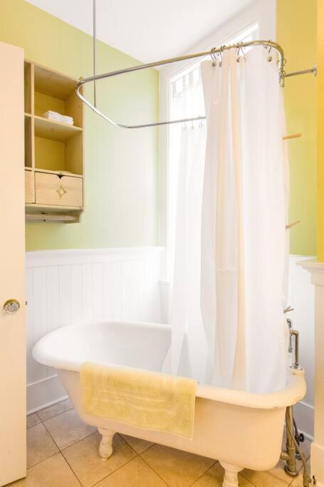 Apartamento Iklektik House // Bluejay Chicago