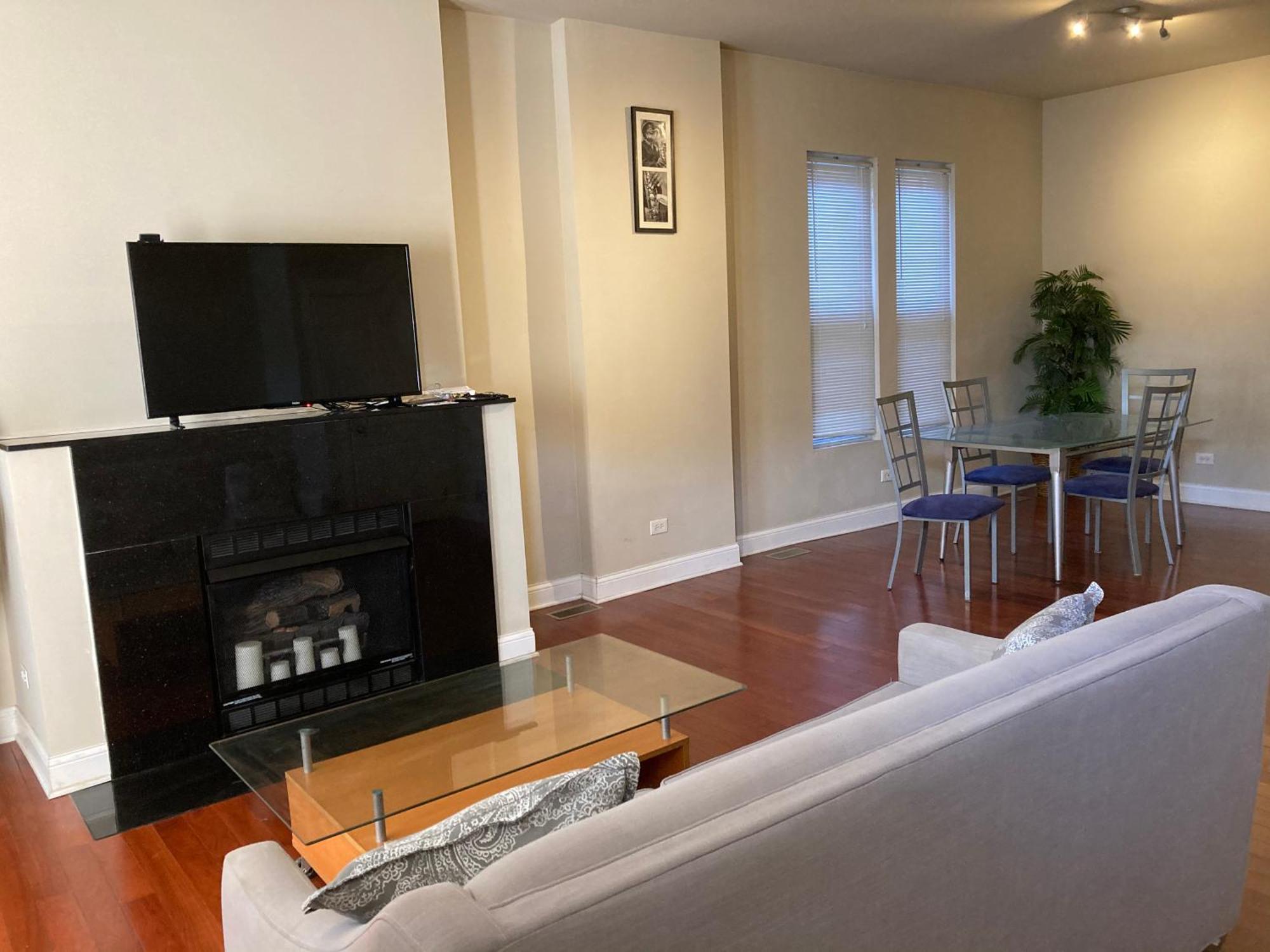 Modern Belden Apartment