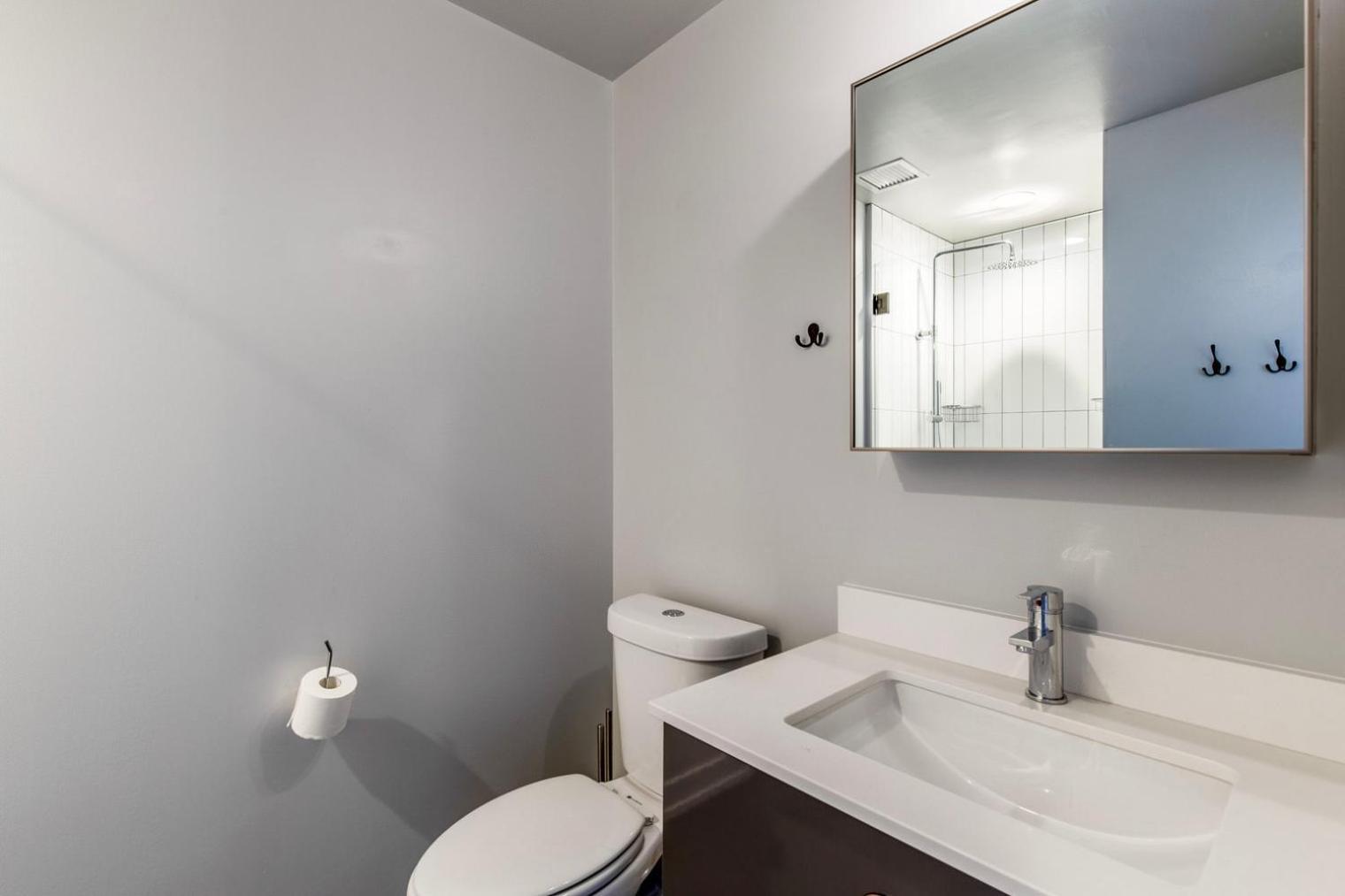 River North 1br W Lounge Gym Nr Shops Chi-1015 * Chicago