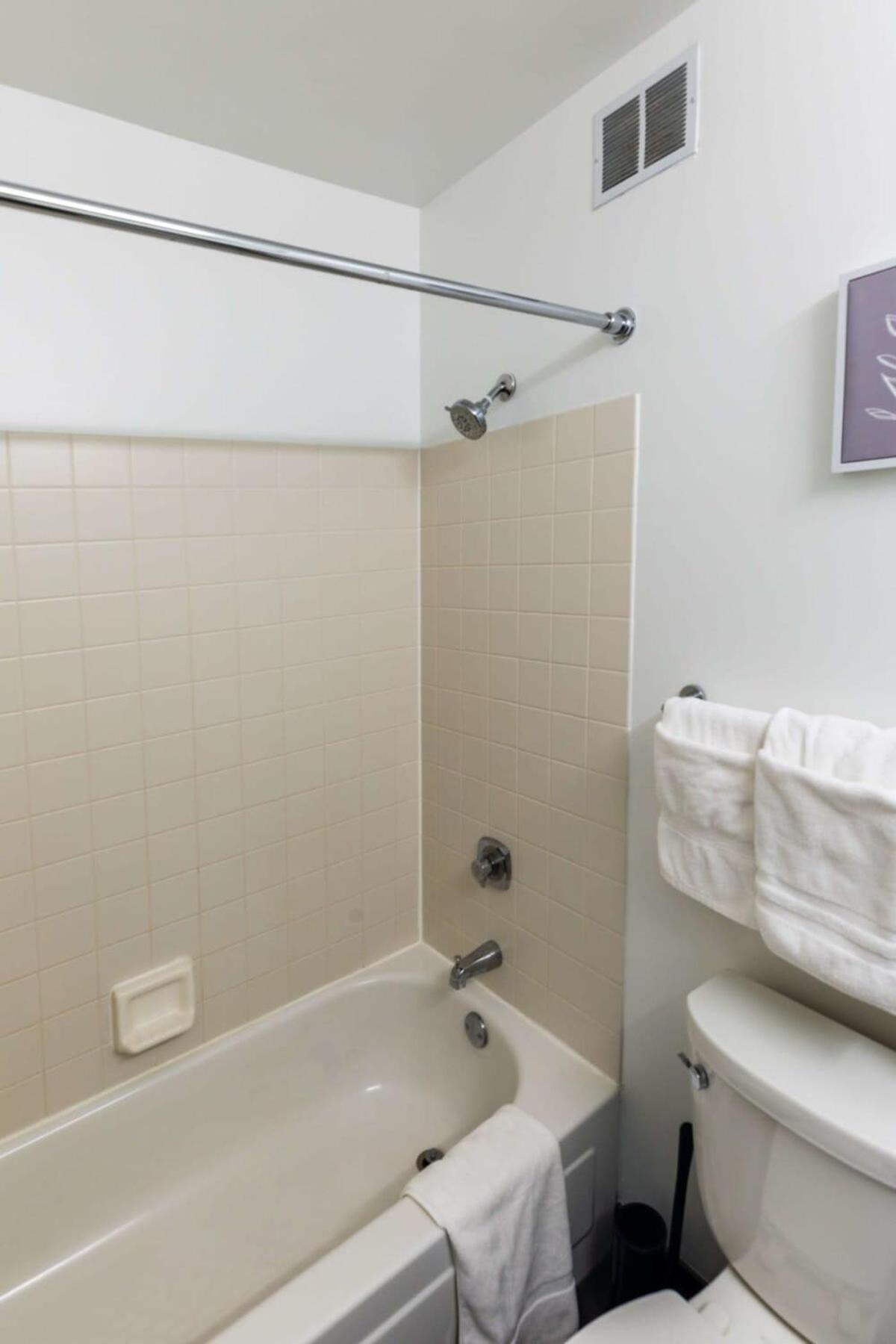 Ultimate 3br Luxury Near Navy Pier With Gym & Pool By Envitae