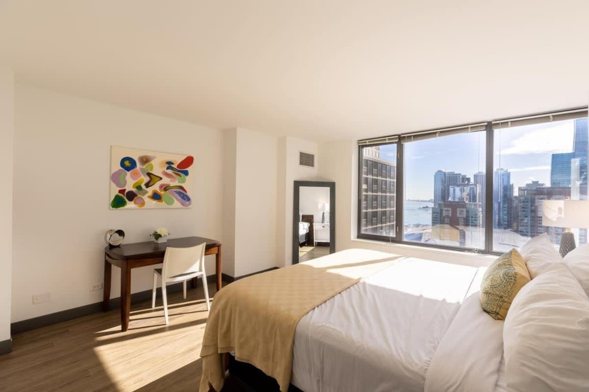 Ultimate 3br Luxury Near Navy Pier With Gym & Pool By Envitae * Chicago