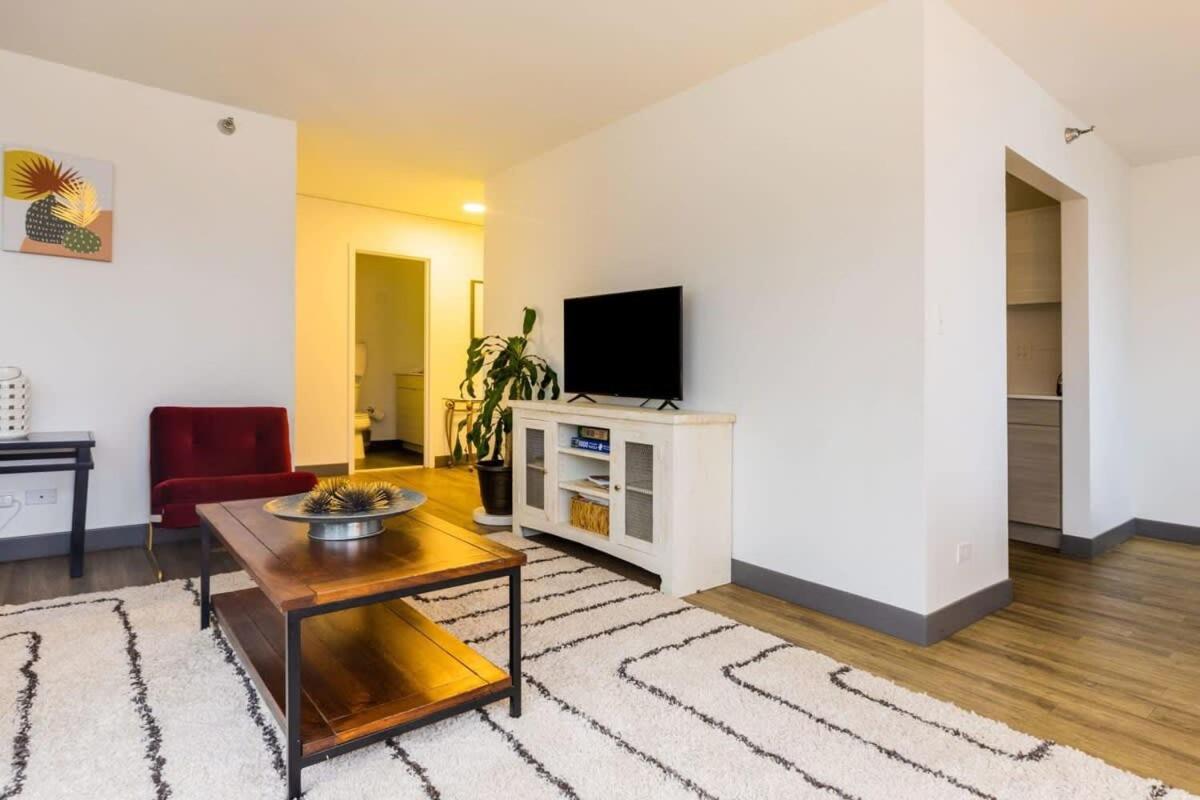 Ultimate 3br Luxury Near Navy Pier With Gym & Pool By Envitae * Chicago