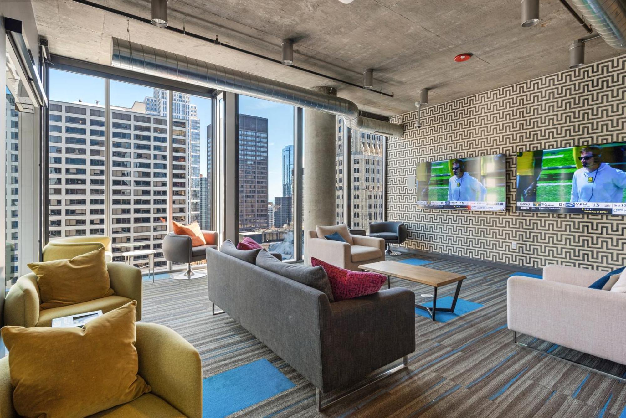 Linea Luxury Living With Indoor Pool And Rooftop Views In The Loop *