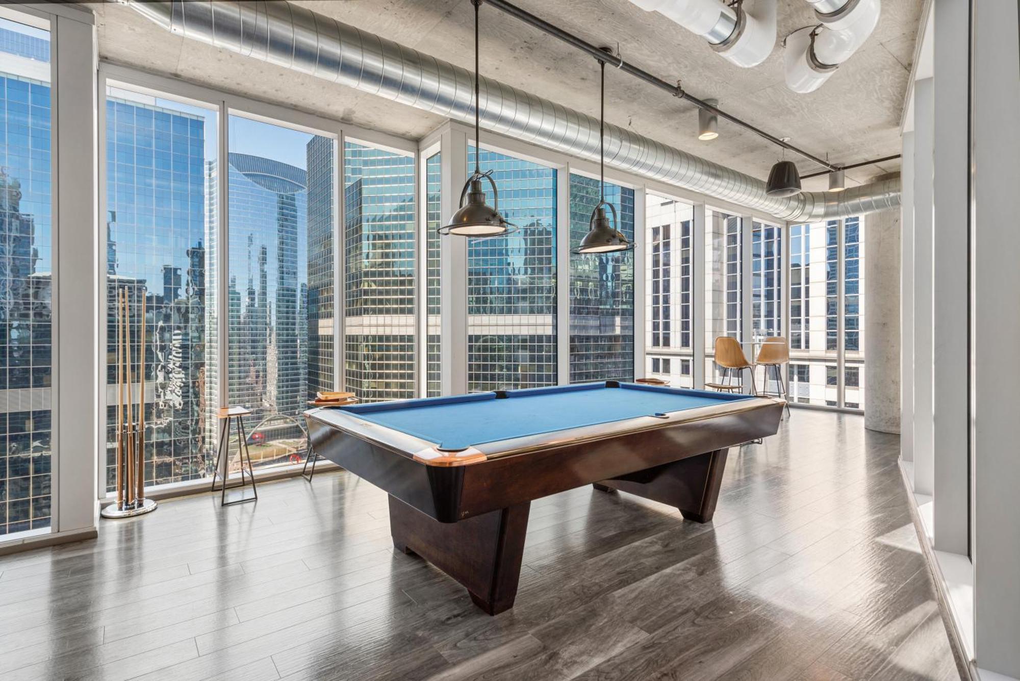Apartment Linea Luxury Living With Indoor Pool And Rooftop Views In The Loop Chicago