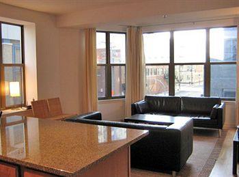 Steps To Everything - Navy Pier Suite, Id #30 Apartment