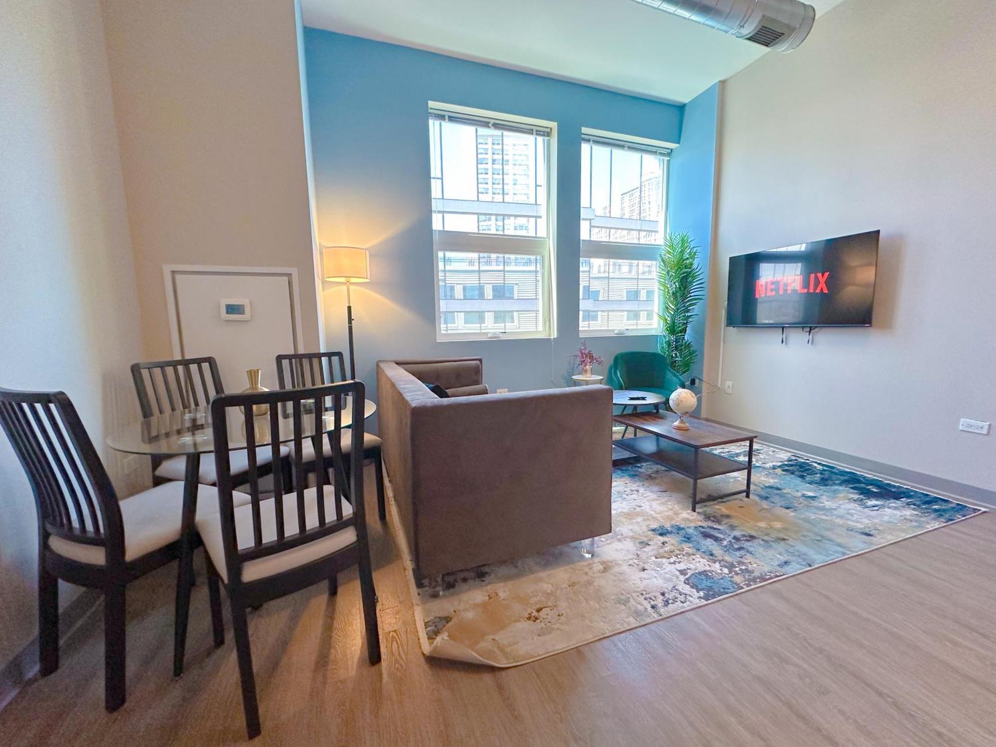 Stylish 2Br Apartment With Optional Parking, Patio And Gym Near Mccormick Place, Shedd Aquarium, Field Museum & Lakefront Trail Appartement