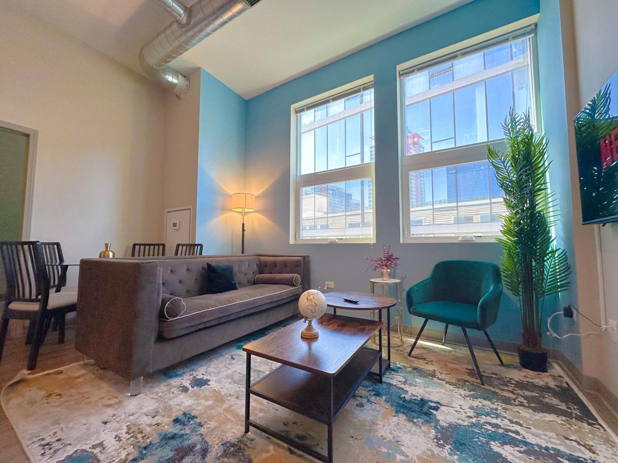 Stylish 2Br Apartment With Optional Parking, Patio And Gym Near Mccormick Place, Shedd Aquarium, Field Museum & Lakefront Trail Appartement *