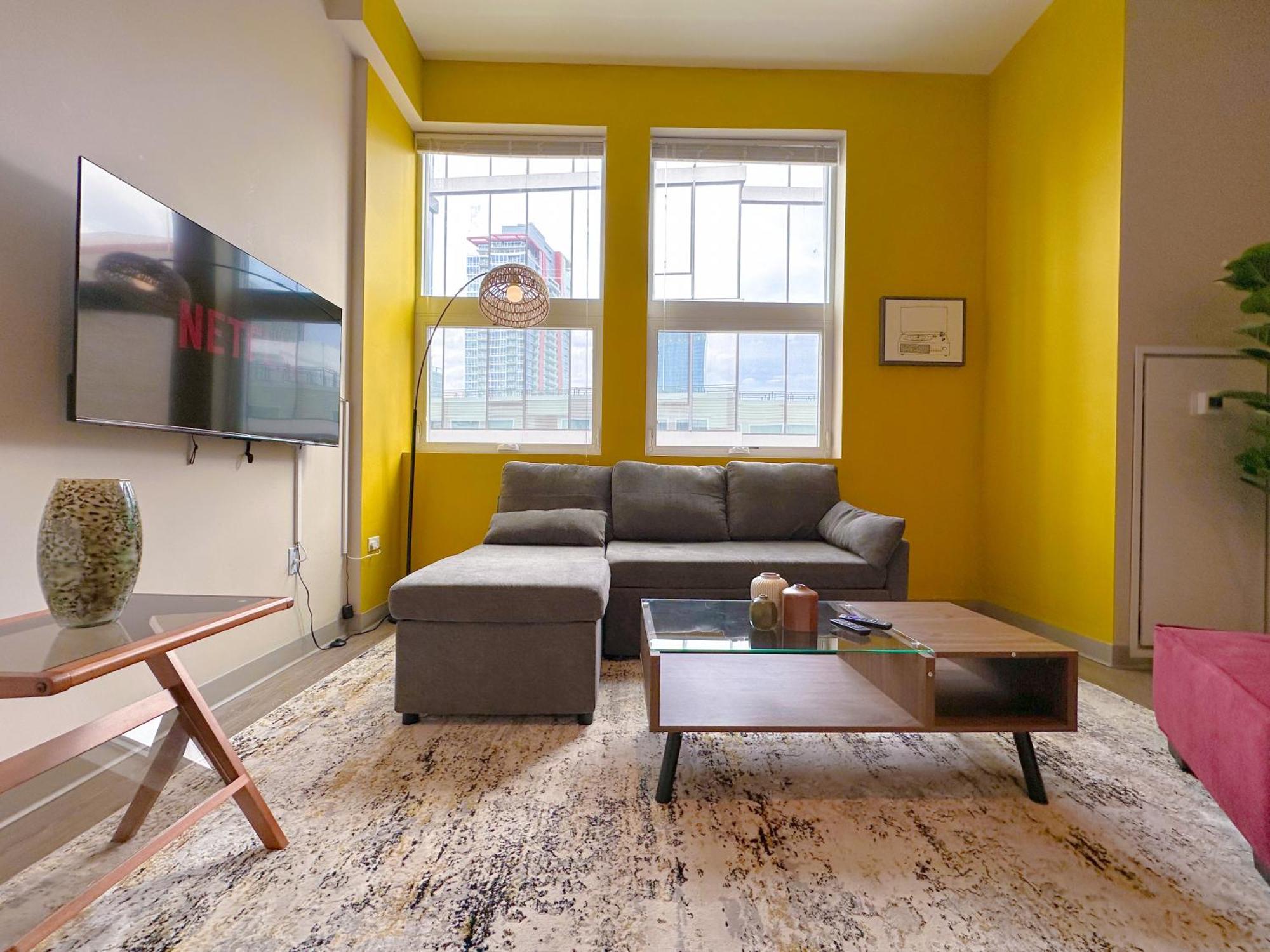 Apartment Spacious 2br In South Loop With Optional Parking, Gym And Patio Near Mccormick Place, Grant Park, Soldier Field & Museum Campus *