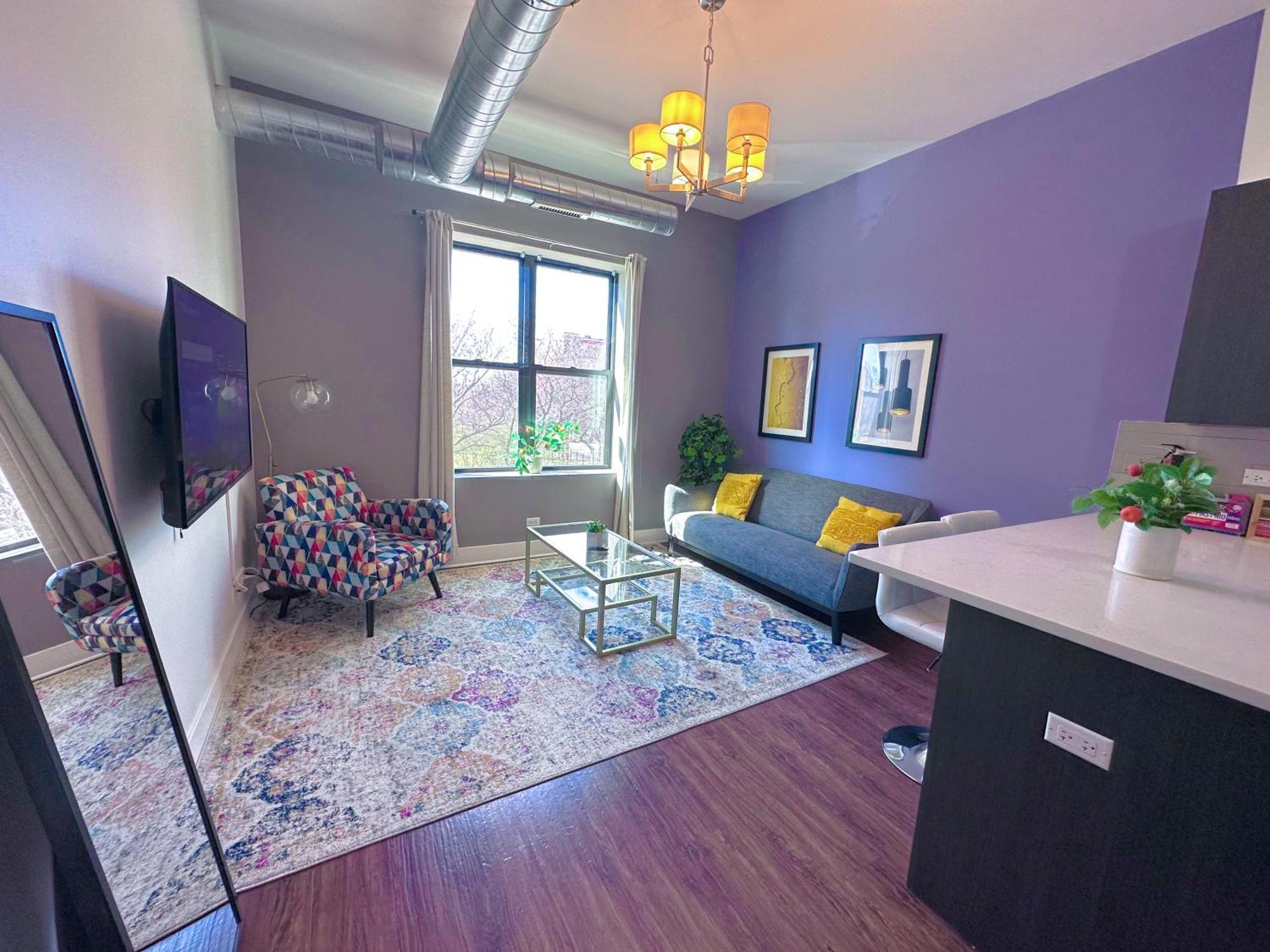 Apartment Spacious 3Br Chicago Apartment With Optional Parking Near Mccormick Place, Soldier Field & Uic Campus Chicago