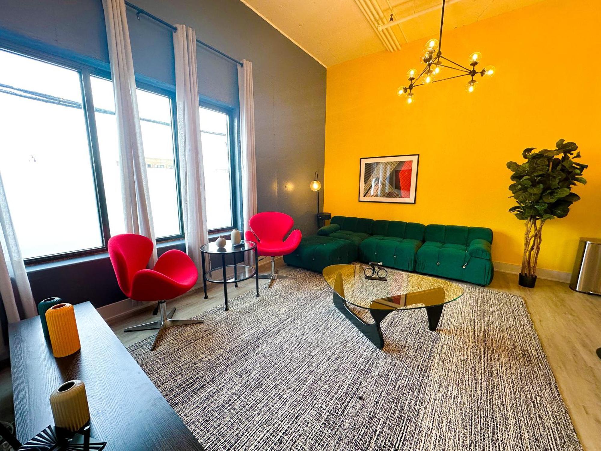 Spacious 5Br Luxury Suite Perfect For Groups With Gym Access And Optional Parking Near Mccormick Place, Grant Park And Soldier Field Apartment