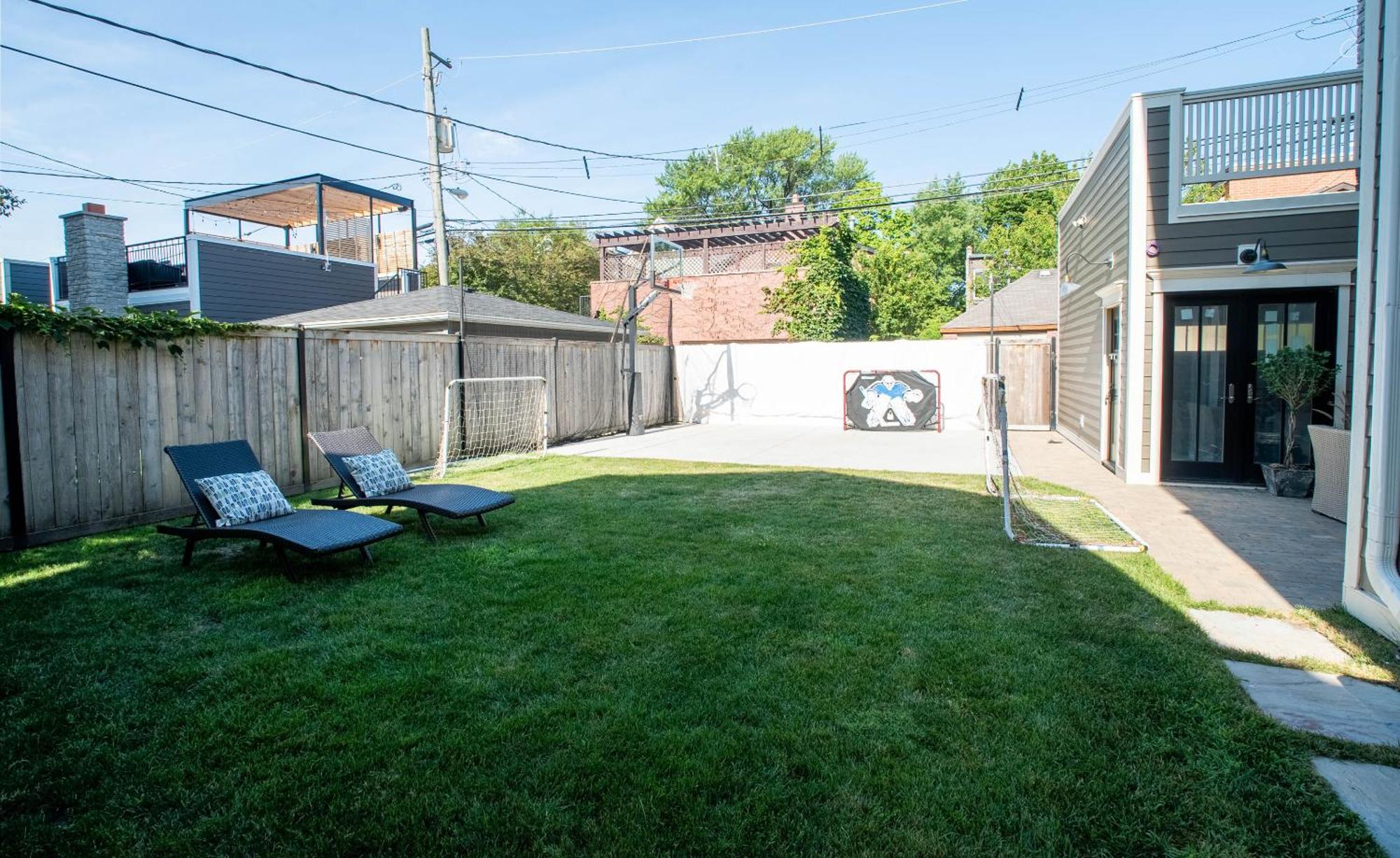 Roscoe Village Apartment Chicago