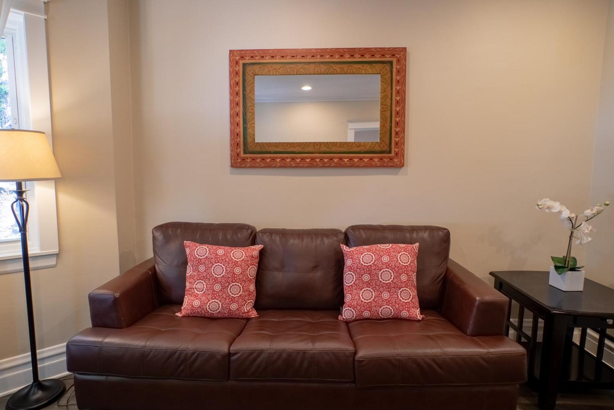 Apartment Roscoe Village Chicago