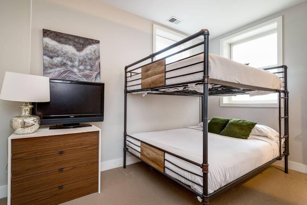 Apartment Cozy Beautiful Downtown Unit Chi In Prime River North Location Near Mag Mile - 2