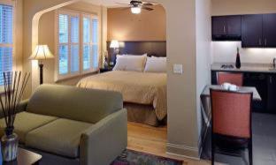 Western Hawthorne Terrace Hotel Chicago