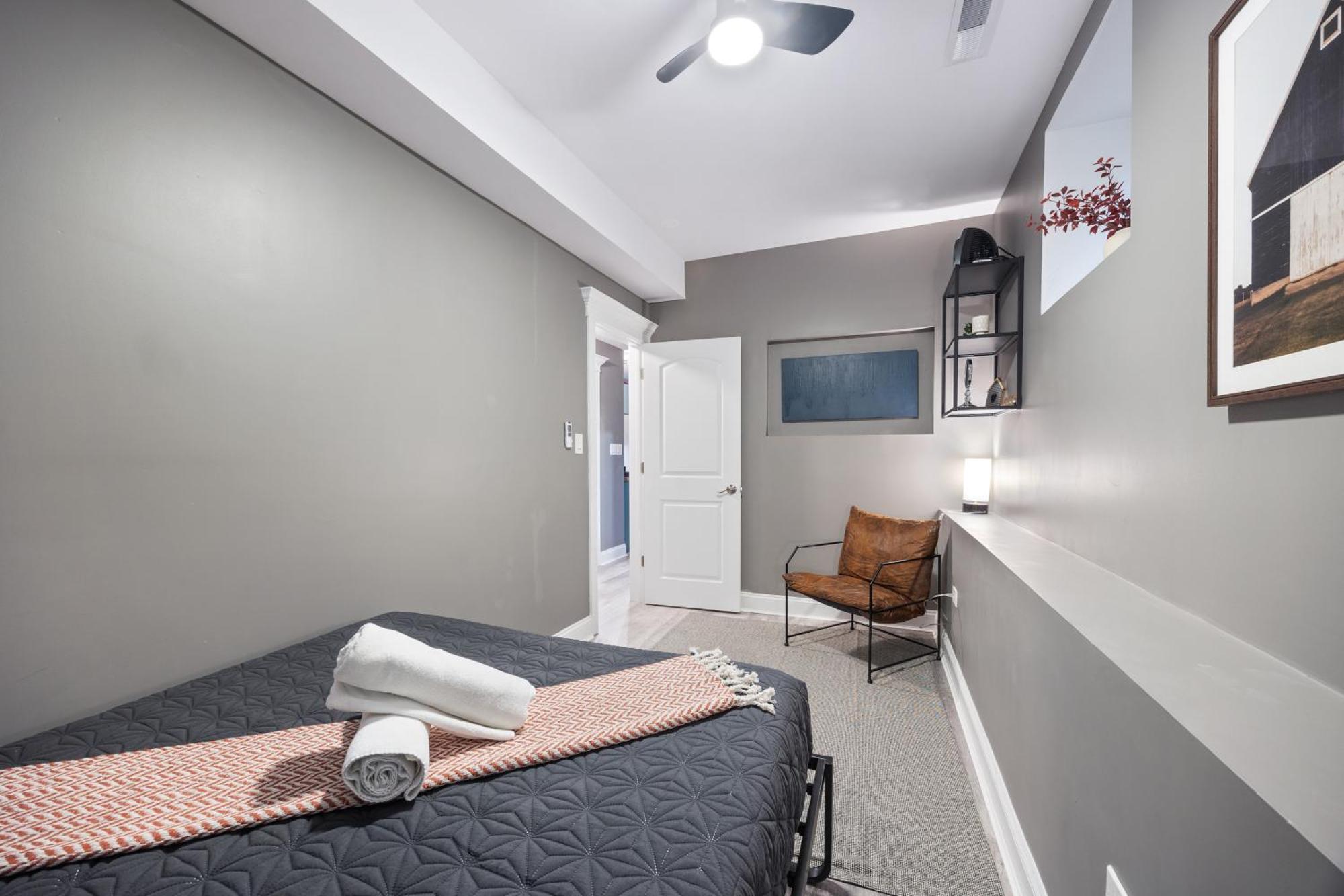 Wrigleyville Apartment