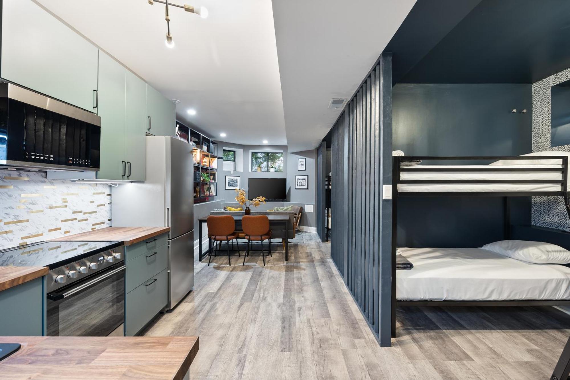 Wrigleyville Apartment