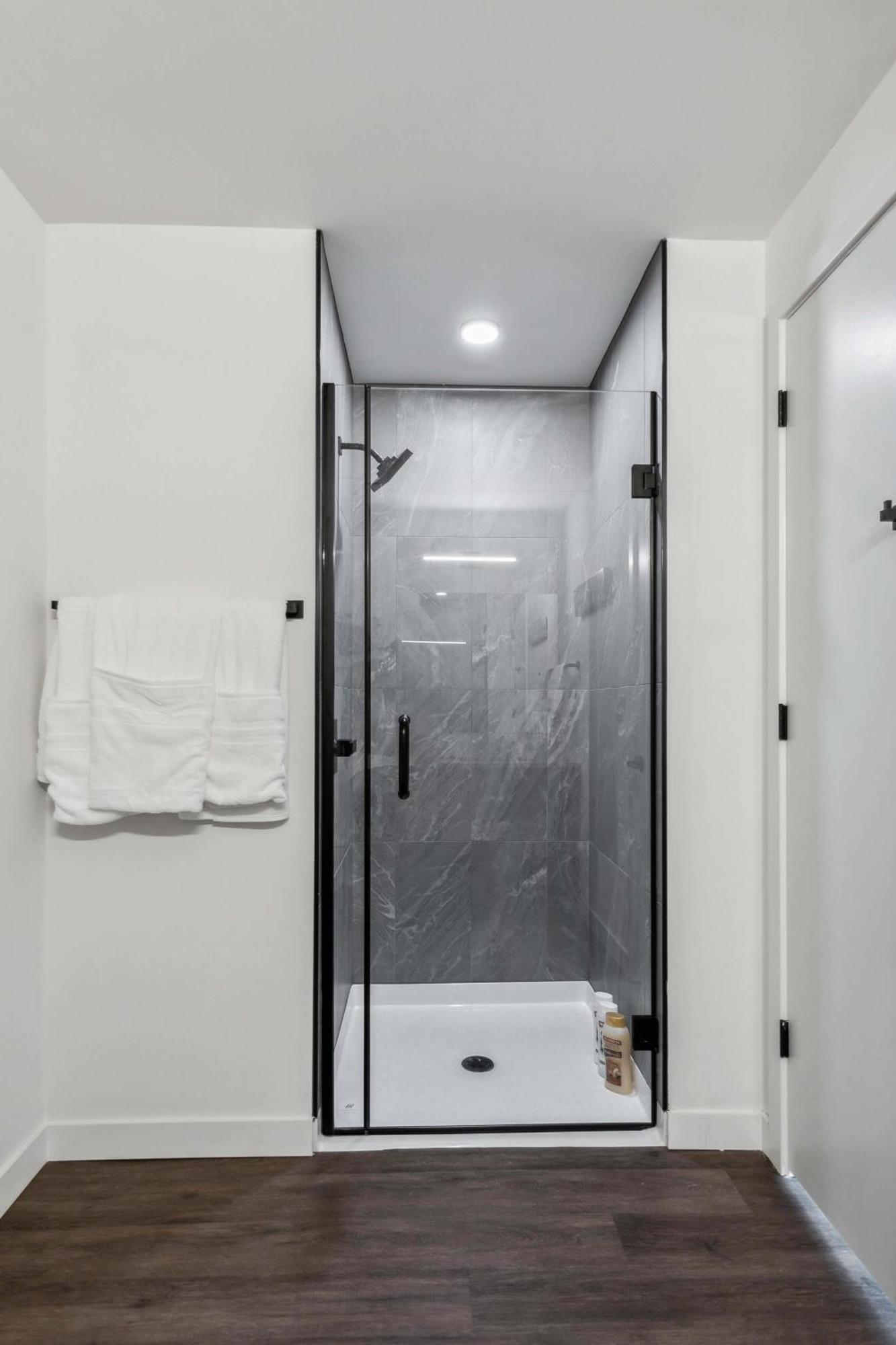 3br Luxury Modern Apartment Chicago