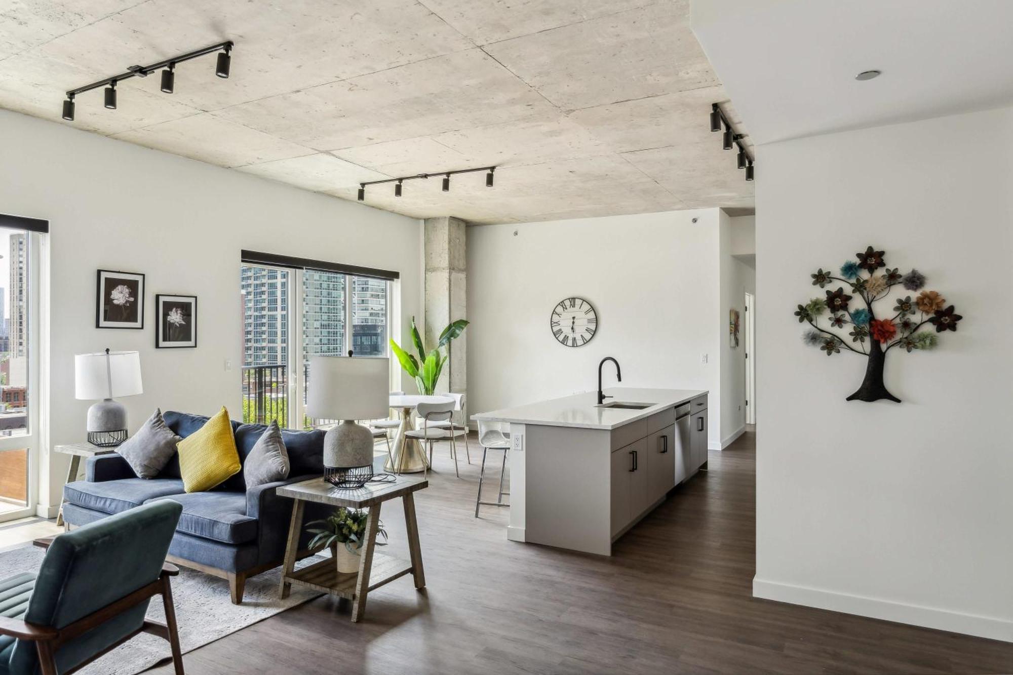 3br Luxury Modern Apartment Chicago