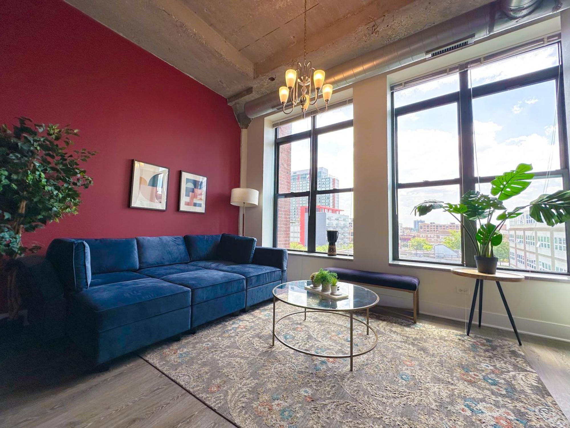 Beautiful 2br With Smart Tv, Gym Access & Parking Close To Mccormick Place, Museums & Michigan * Chicago