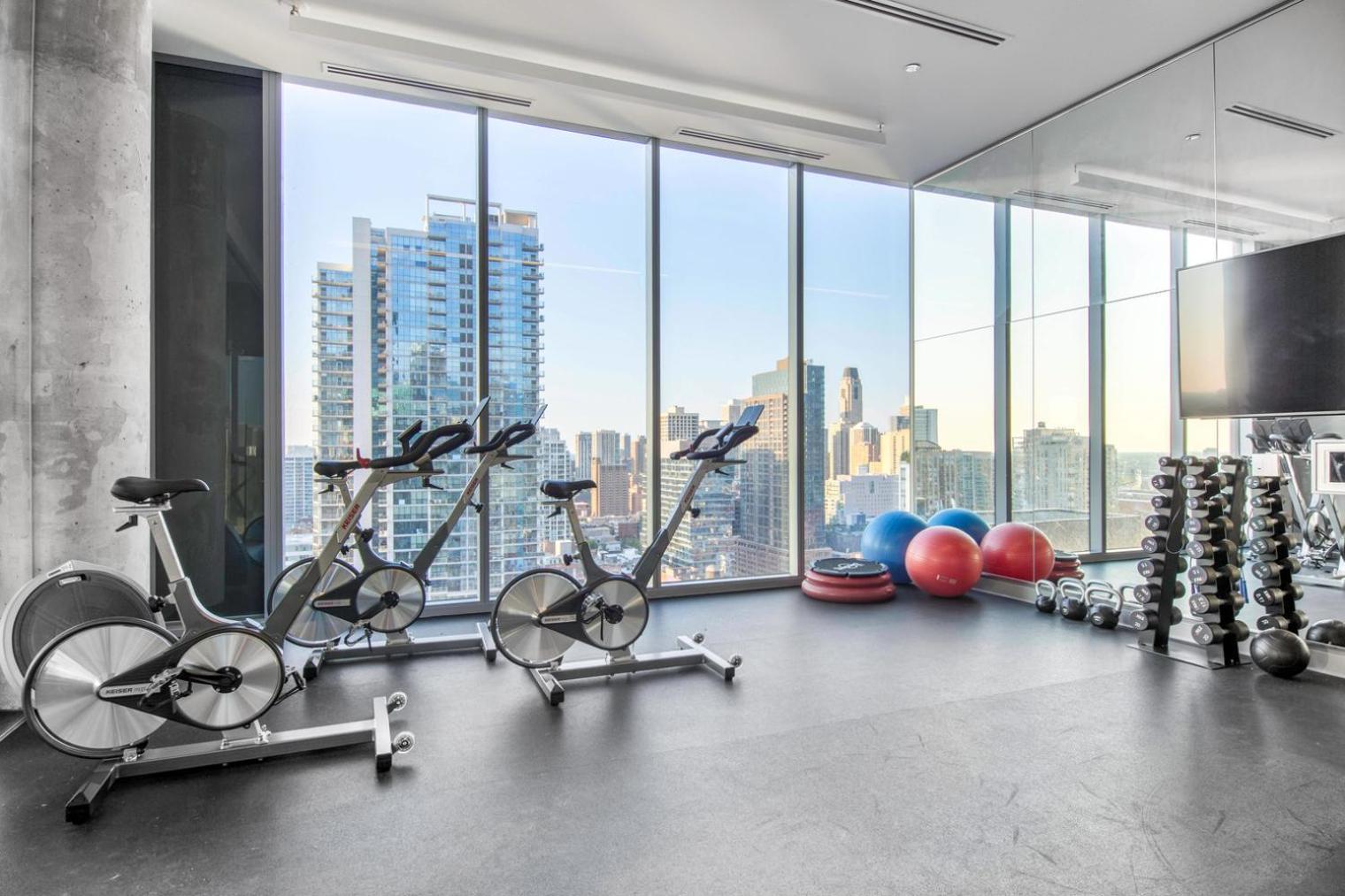 Blueground River N Gym Pool Nr Riverwalk Chi-150 Appartement *