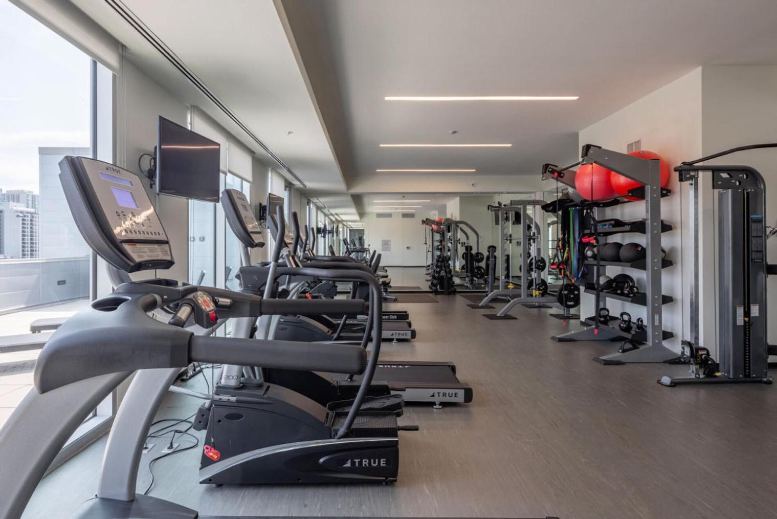 Apartamento Blueground Old Town Gym Wd Firepit Ac Chi-1088