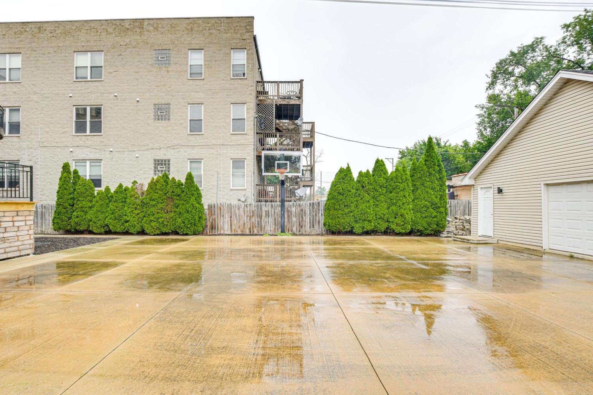 Walk To Michigan With Deck Chicago