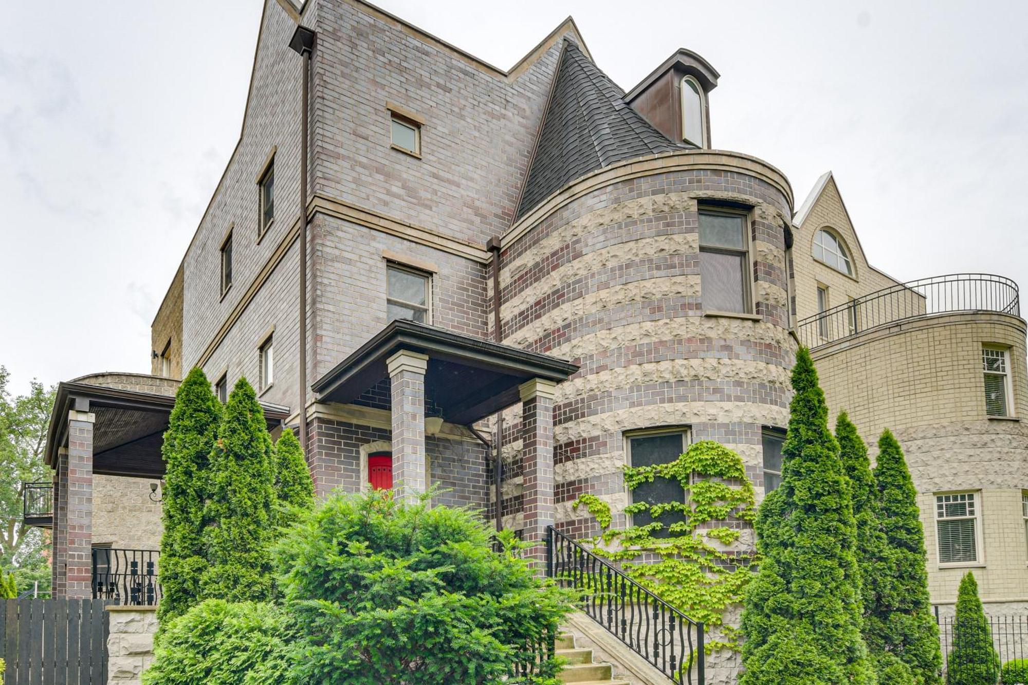 Walk To Michigan With Yard Chicago