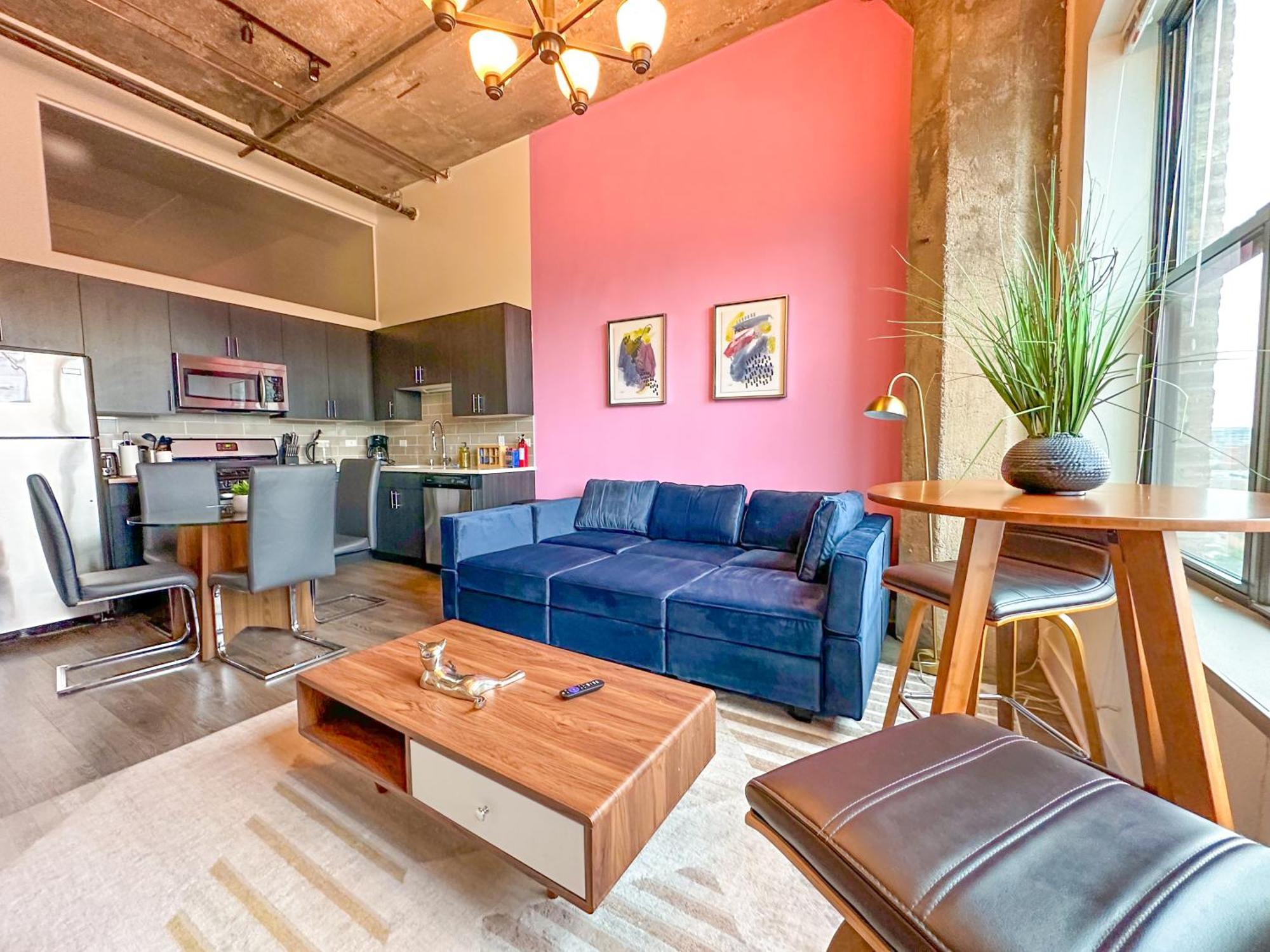 Modern 2Br Loft With Amazing City Skyline View And Optional Parking For 8 Guests Near Mccormick Place And Soldier Field *