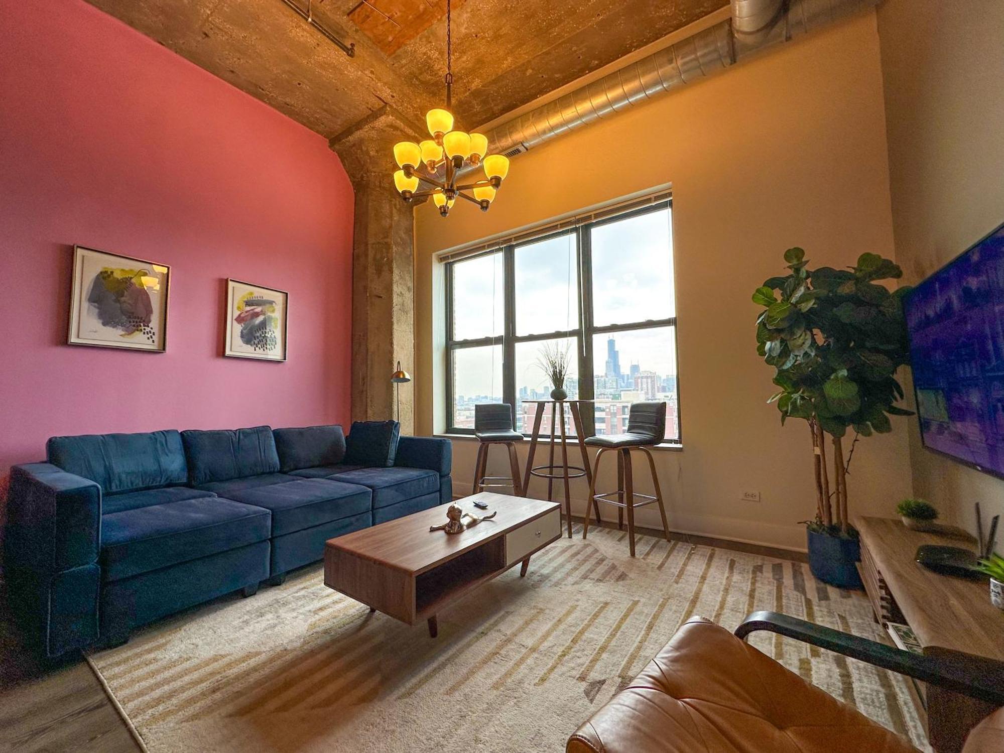 Modern 2Br Loft With Amazing City Skyline View And Optional Parking For 8 Guests Near Mccormick Place And Soldier Field * Chicago