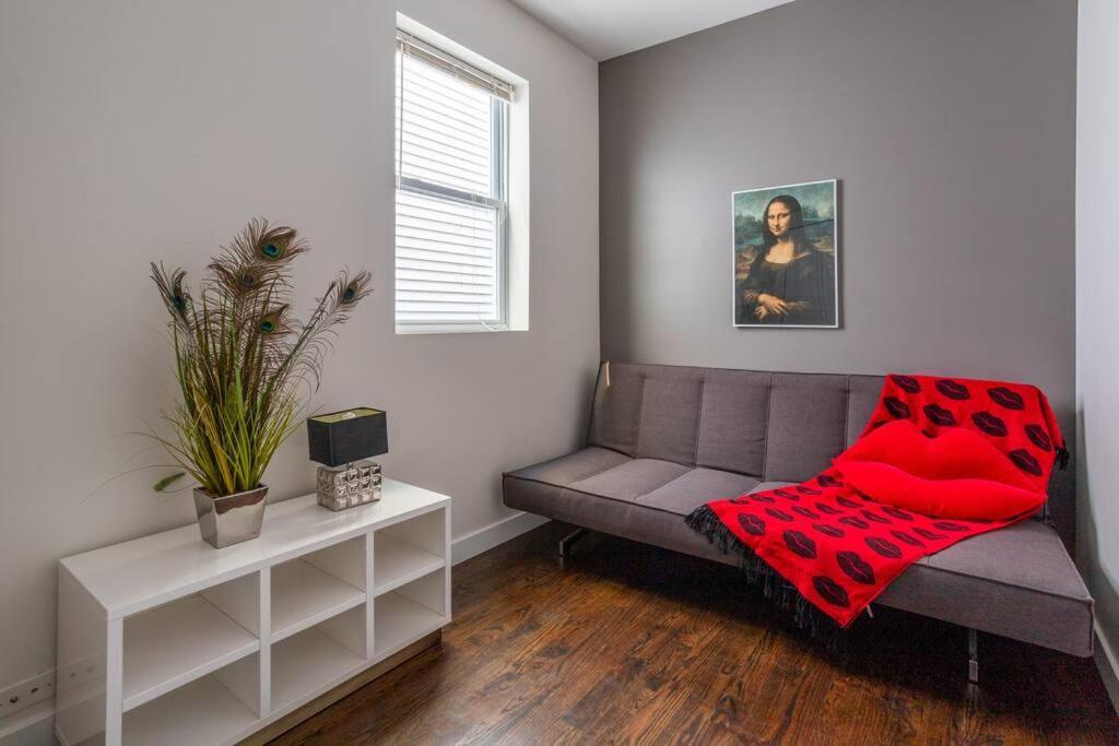 Duplex 3 Bed 2 Bat Steps From Lincoln Square Appartement *