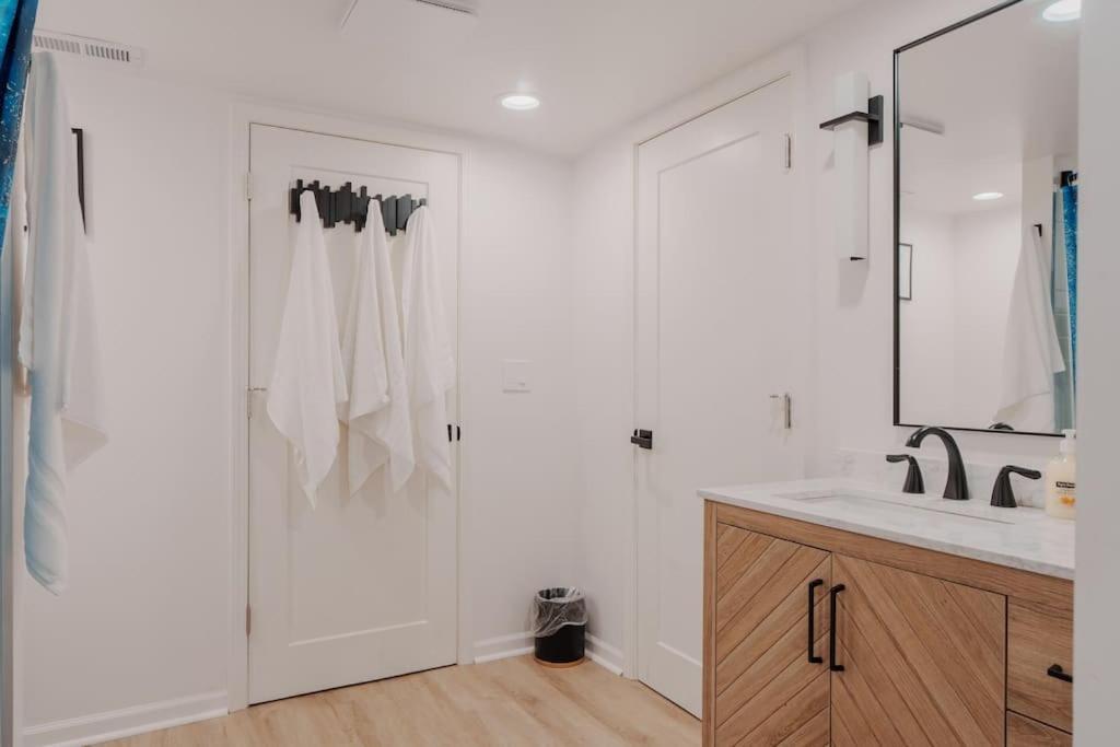 Prime Location In Lakeview Near Wrigleyville