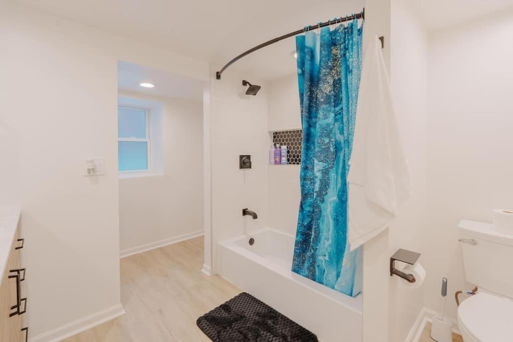 Prime Location In Lakeview Near Wrigleyville