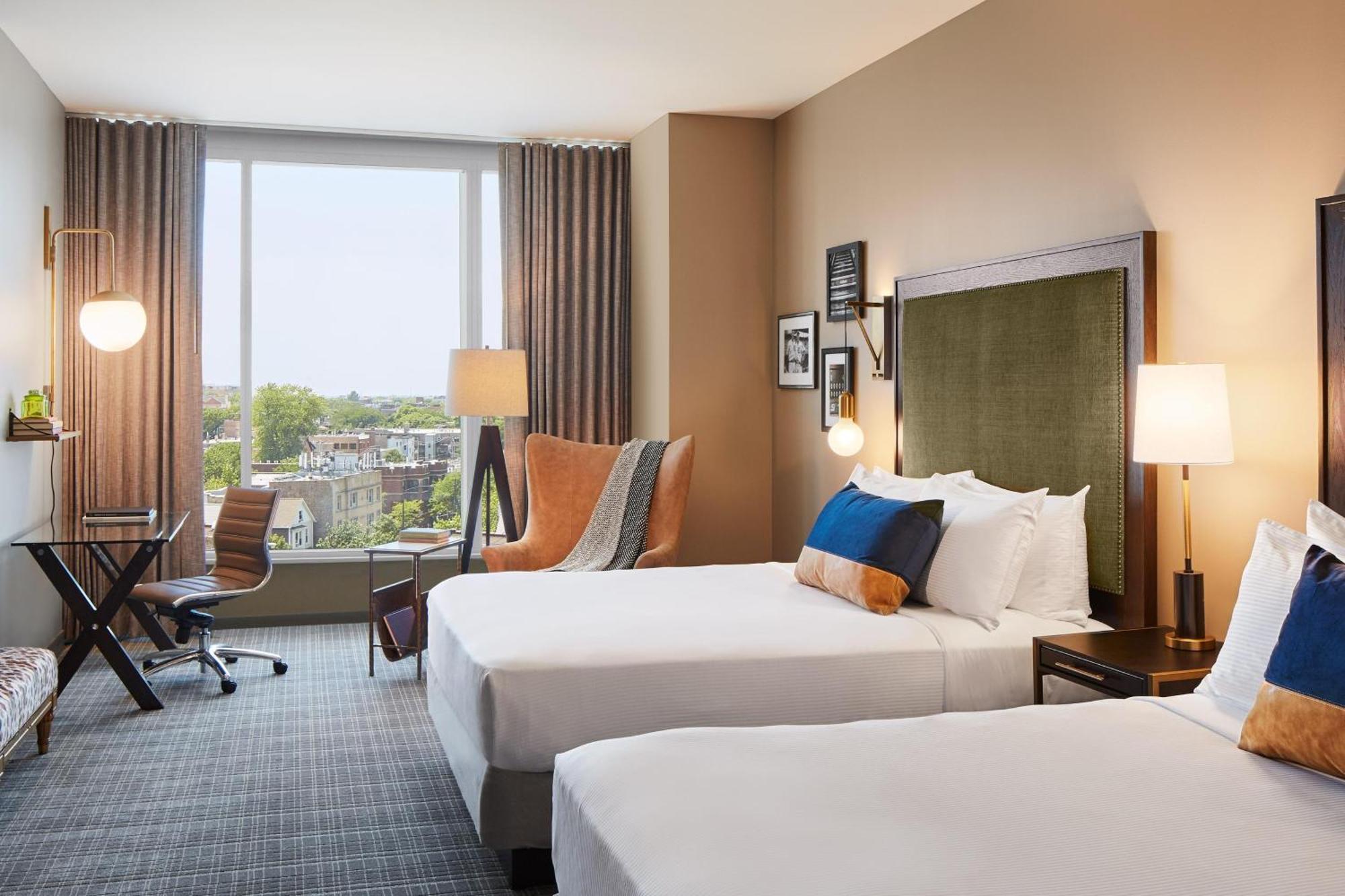 Zachary, Chicago, A Tribute Portfolio 4* Chicago