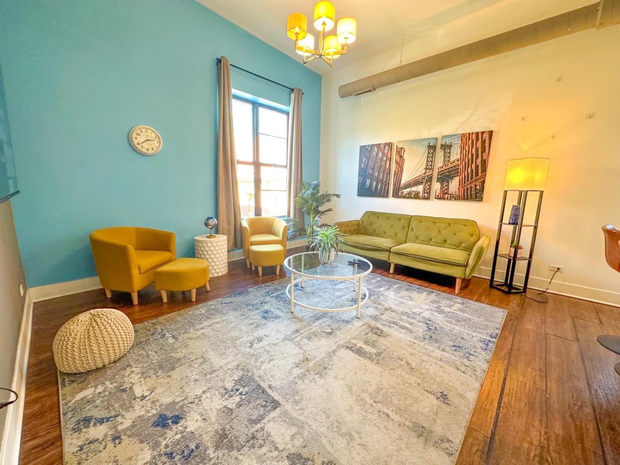 Mccormick Place 3br-2ba With Optional Parking - Sleeps 8 Appartement *