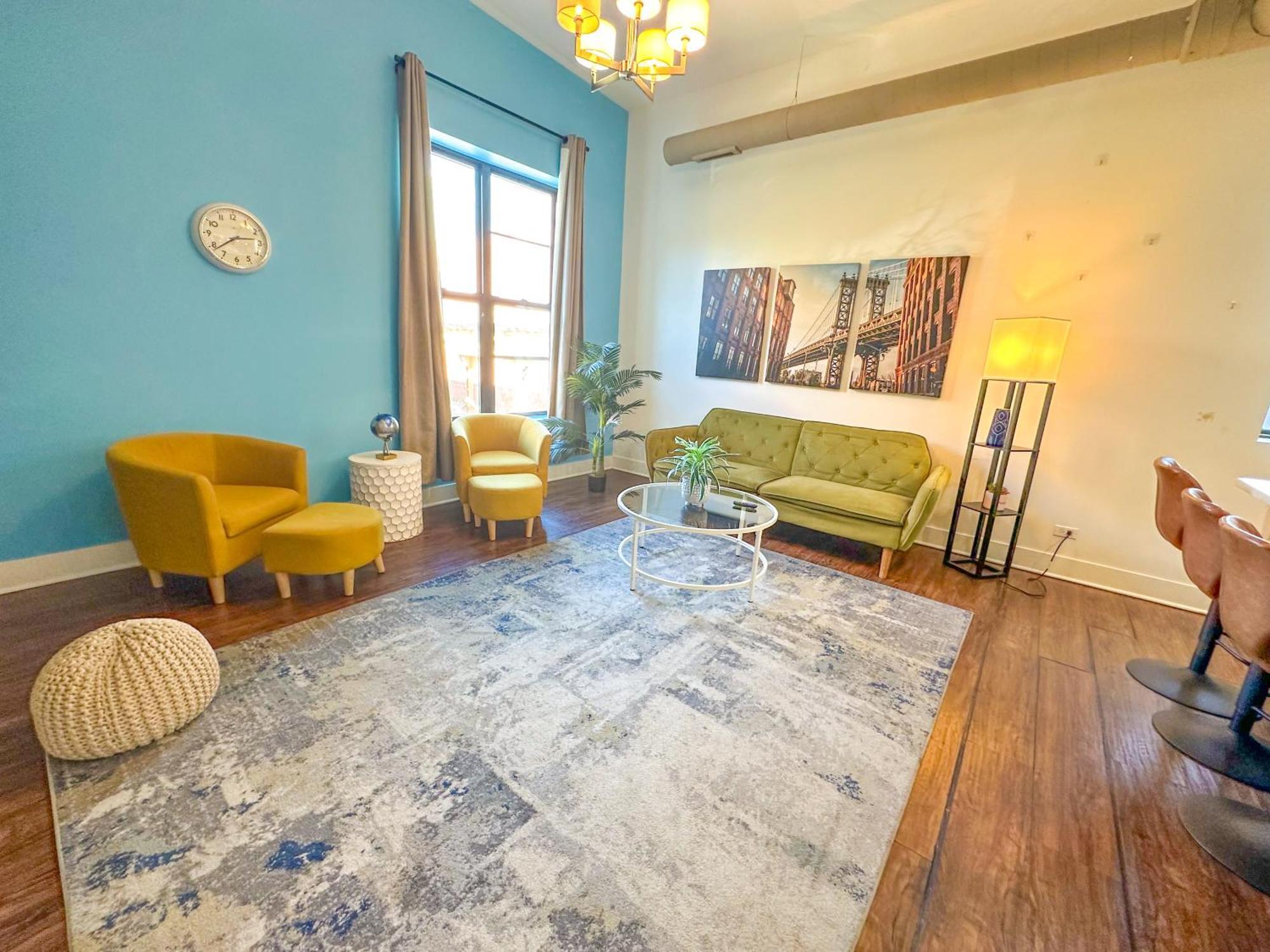 Mccormick Place 3br-2ba With Optional Parking - Sleeps 8 Appartement *